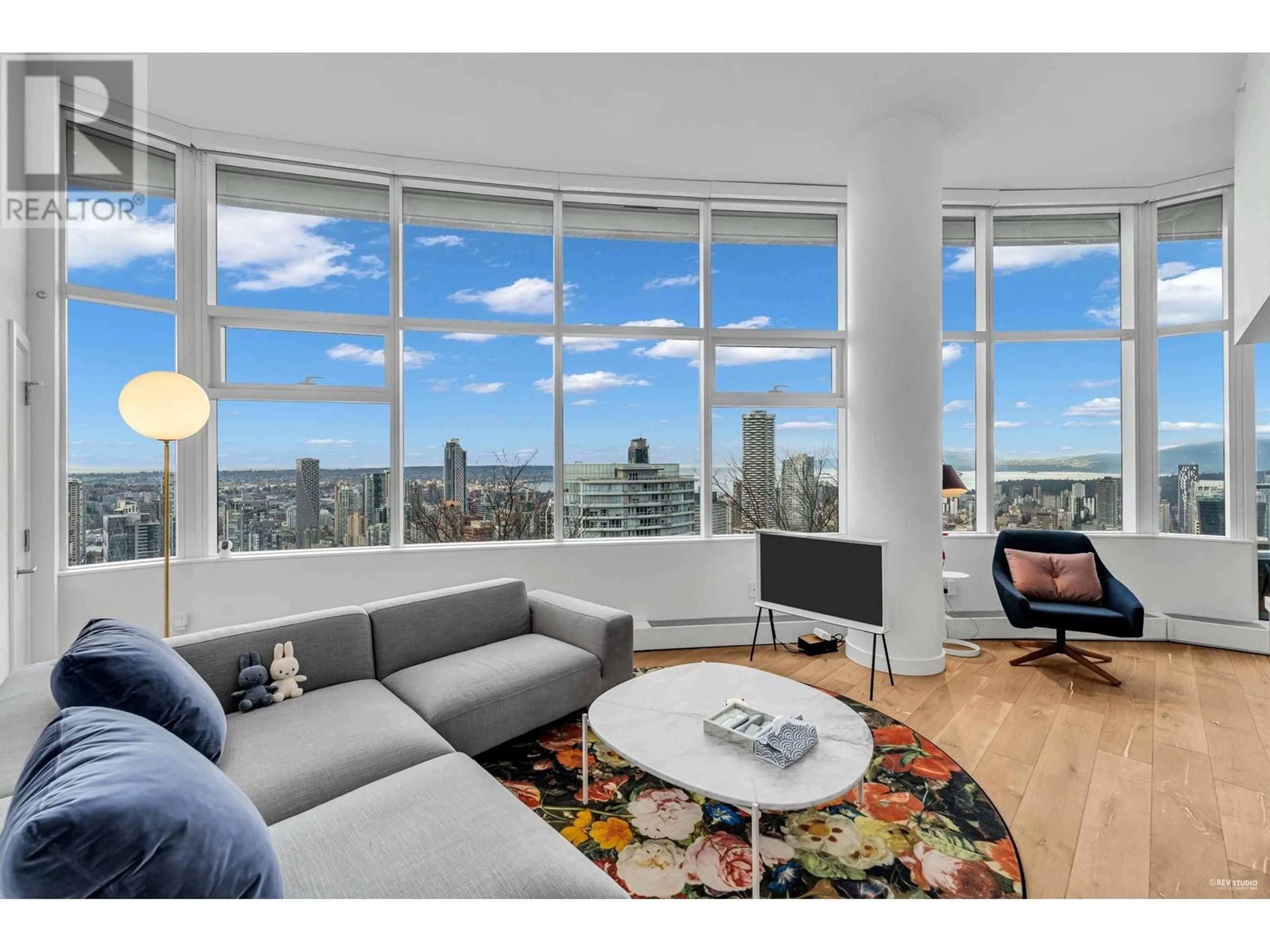 Living room, wood floors for 5001 777 RICHARDS STREET, Vancouver British Columbia V6B0M6