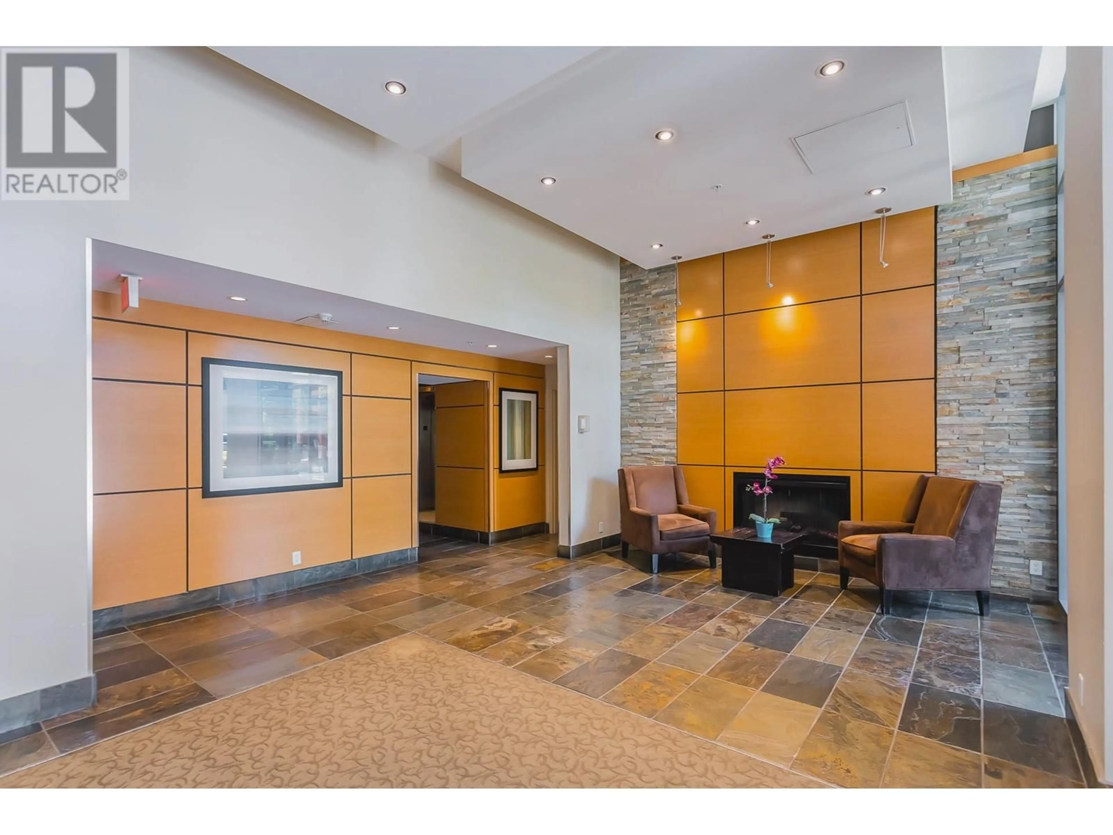 Indoor lobby for 2003 660 NOOTKA WAY, Port Moody British Columbia V3H0B7