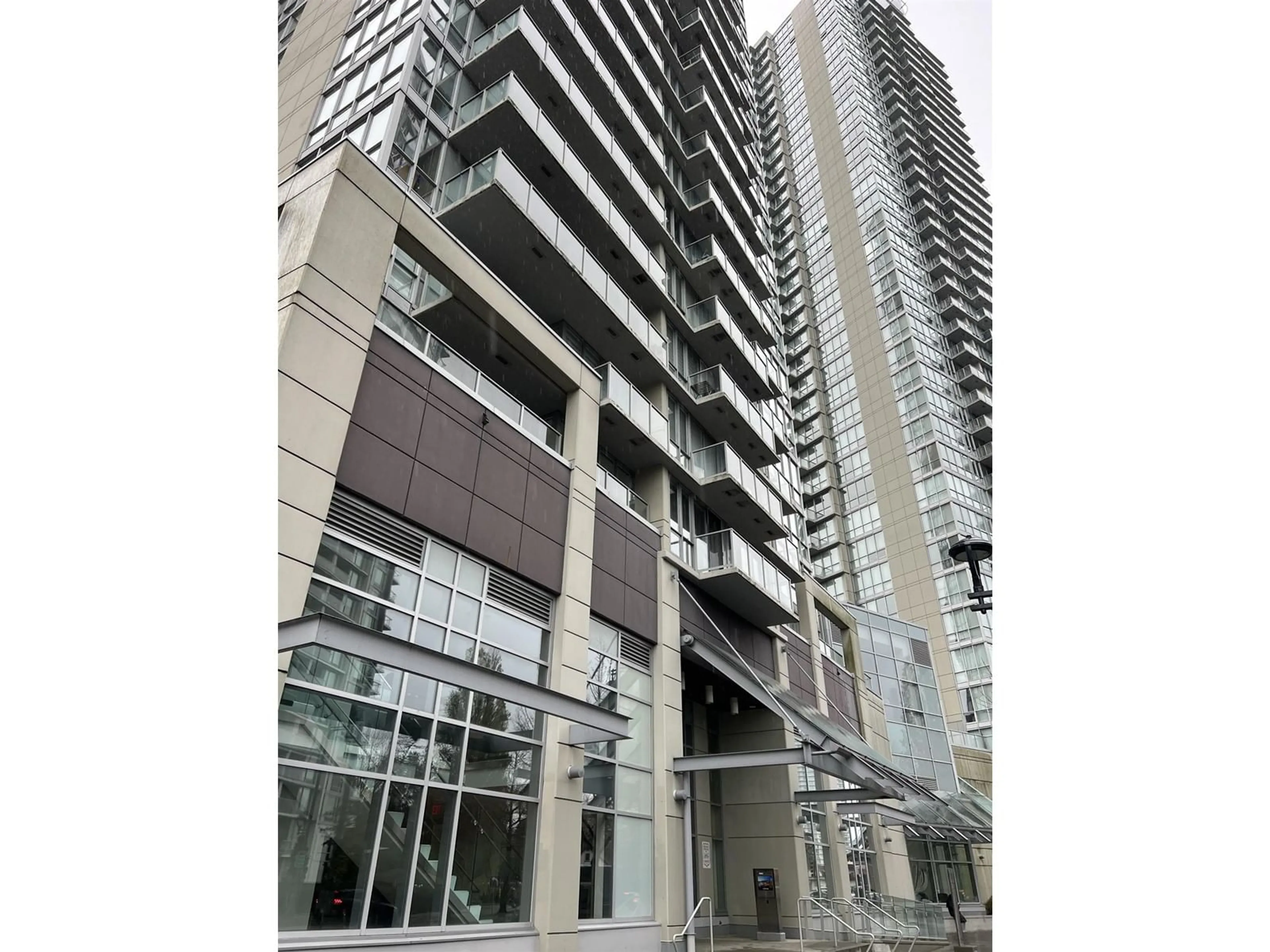 A pic from exterior of the house or condo, the front or back of building for 1106 9981 WHALLEY BOULEVARD, Surrey British Columbia V3T0G6