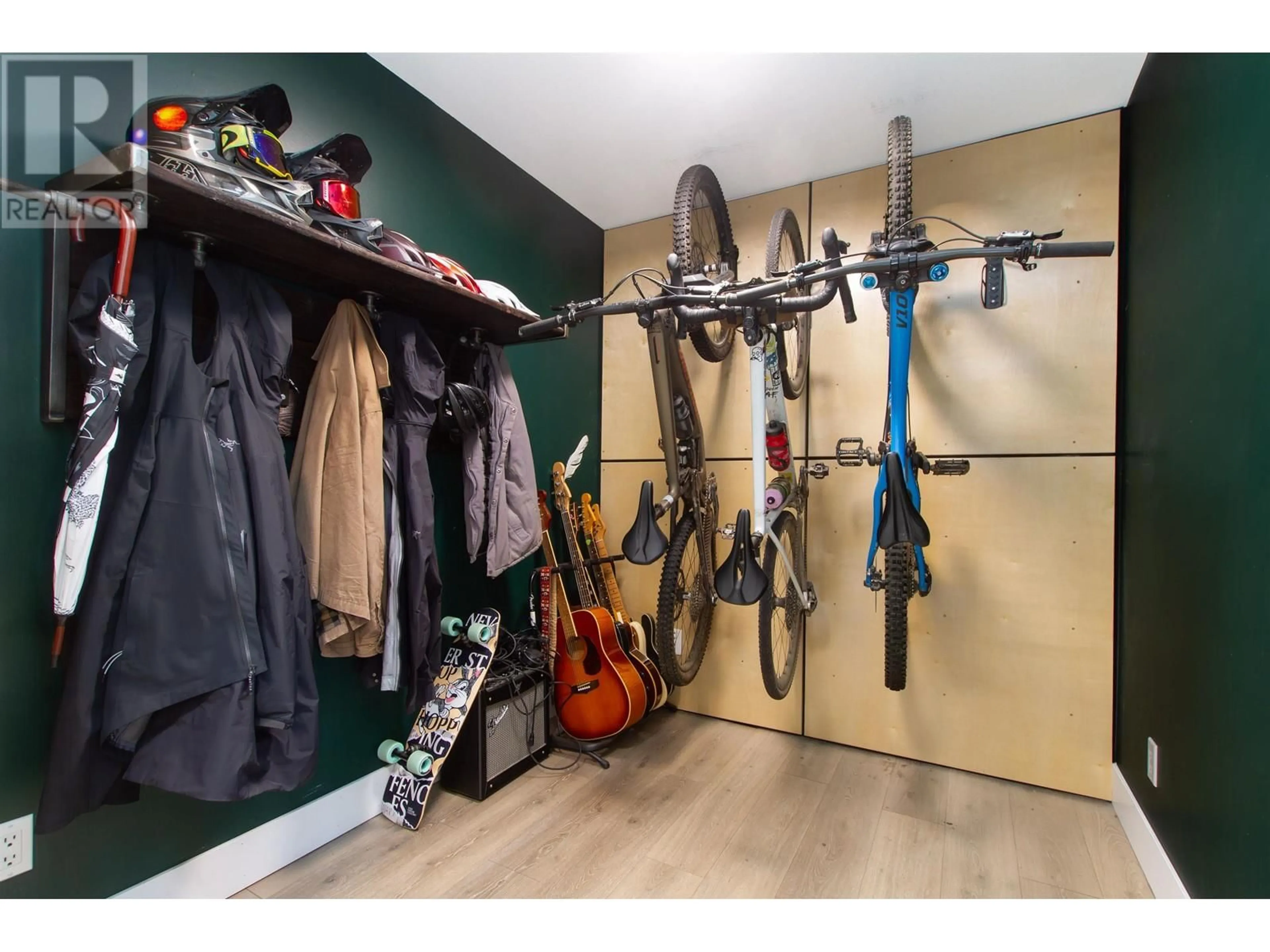 Storage room or clothes room or walk-in closet for 419 1211 VILLAGE GREEN WAY, Squamish British Columbia V8B0R7