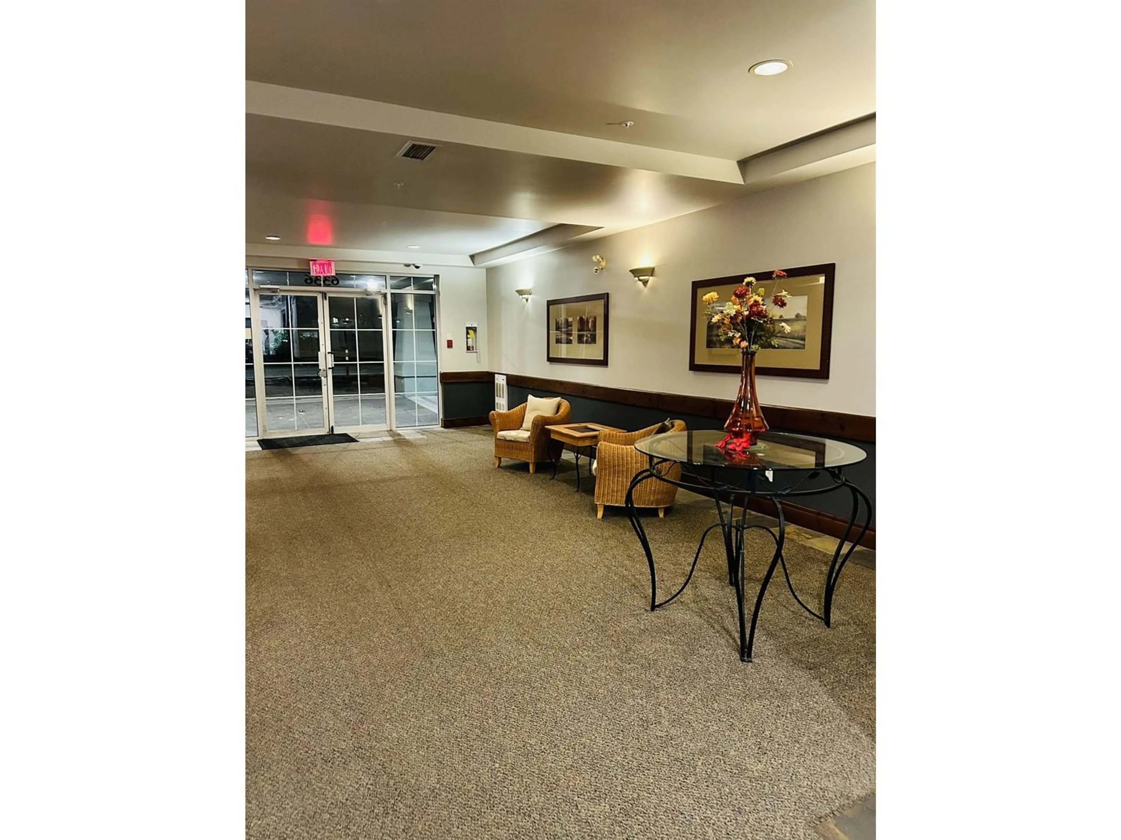 Indoor lobby, carpet floors for 203 6336 197 STREET, Langley British Columbia V2Y2T7