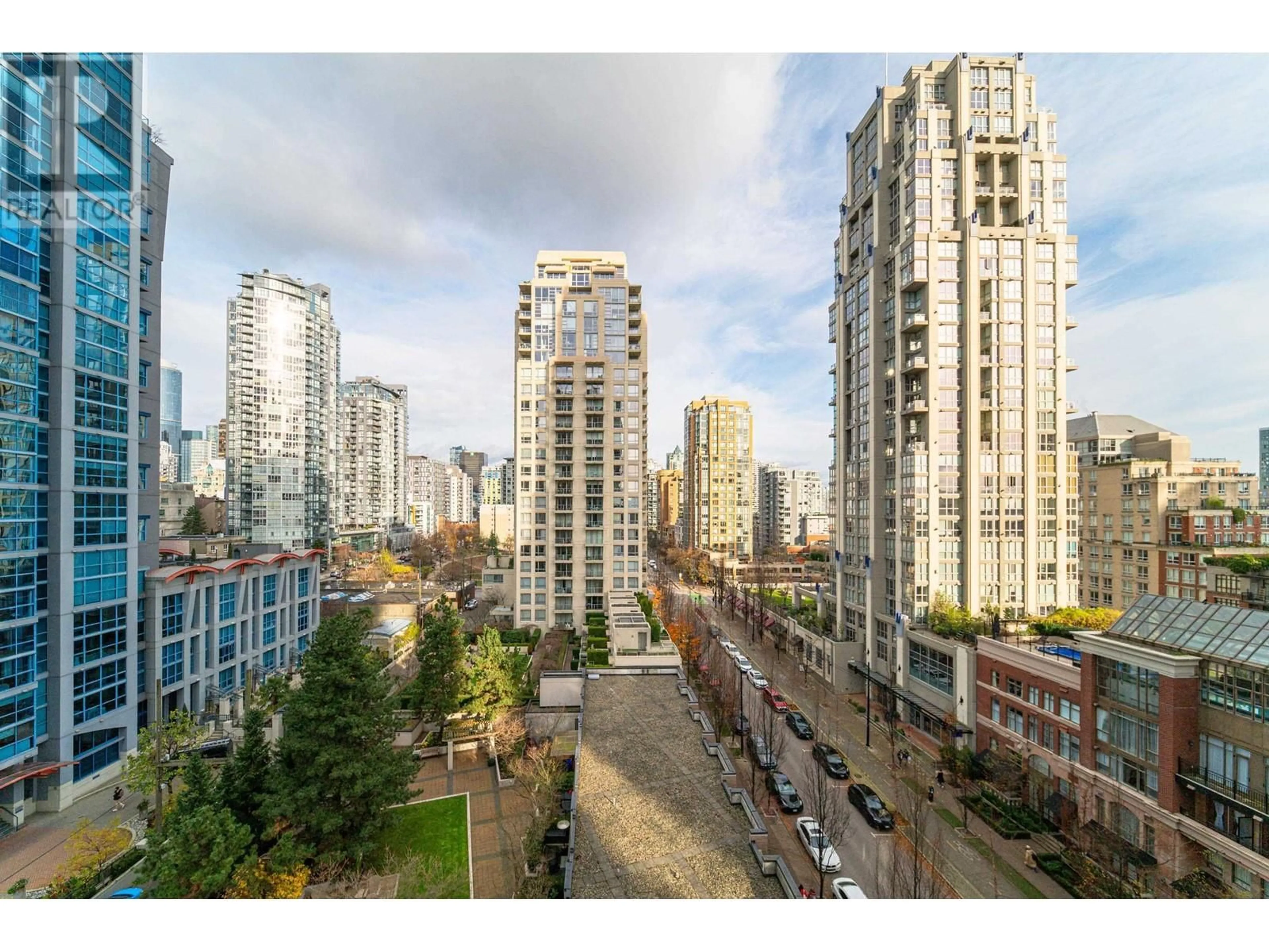 A pic from exterior of the house or condo, the view of city buildings for 1003 1295 RICHARDS STREET, Vancouver British Columbia V6B1B7