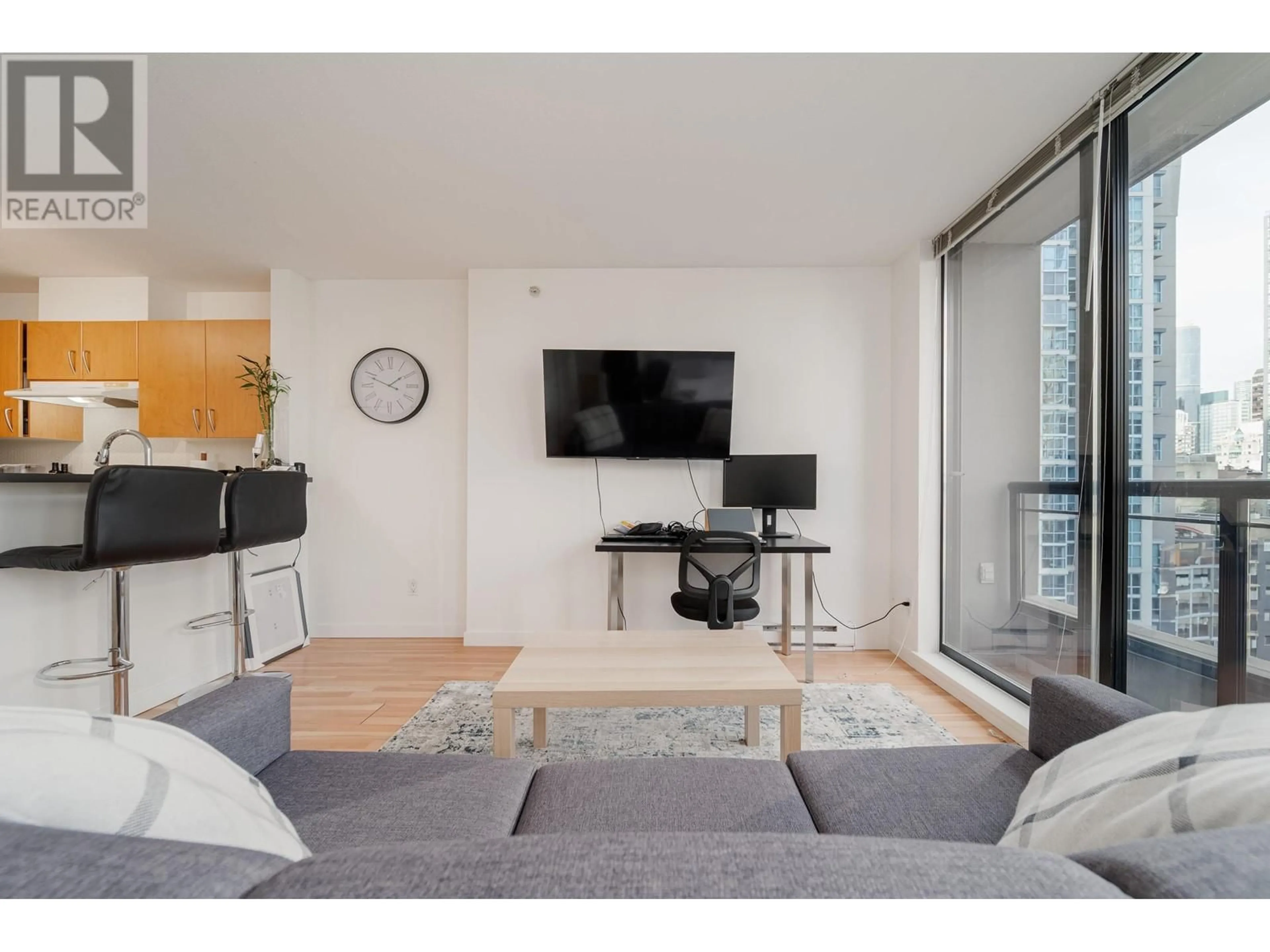 Living room, wood floors for 1003 1295 RICHARDS STREET, Vancouver British Columbia V6B1B7