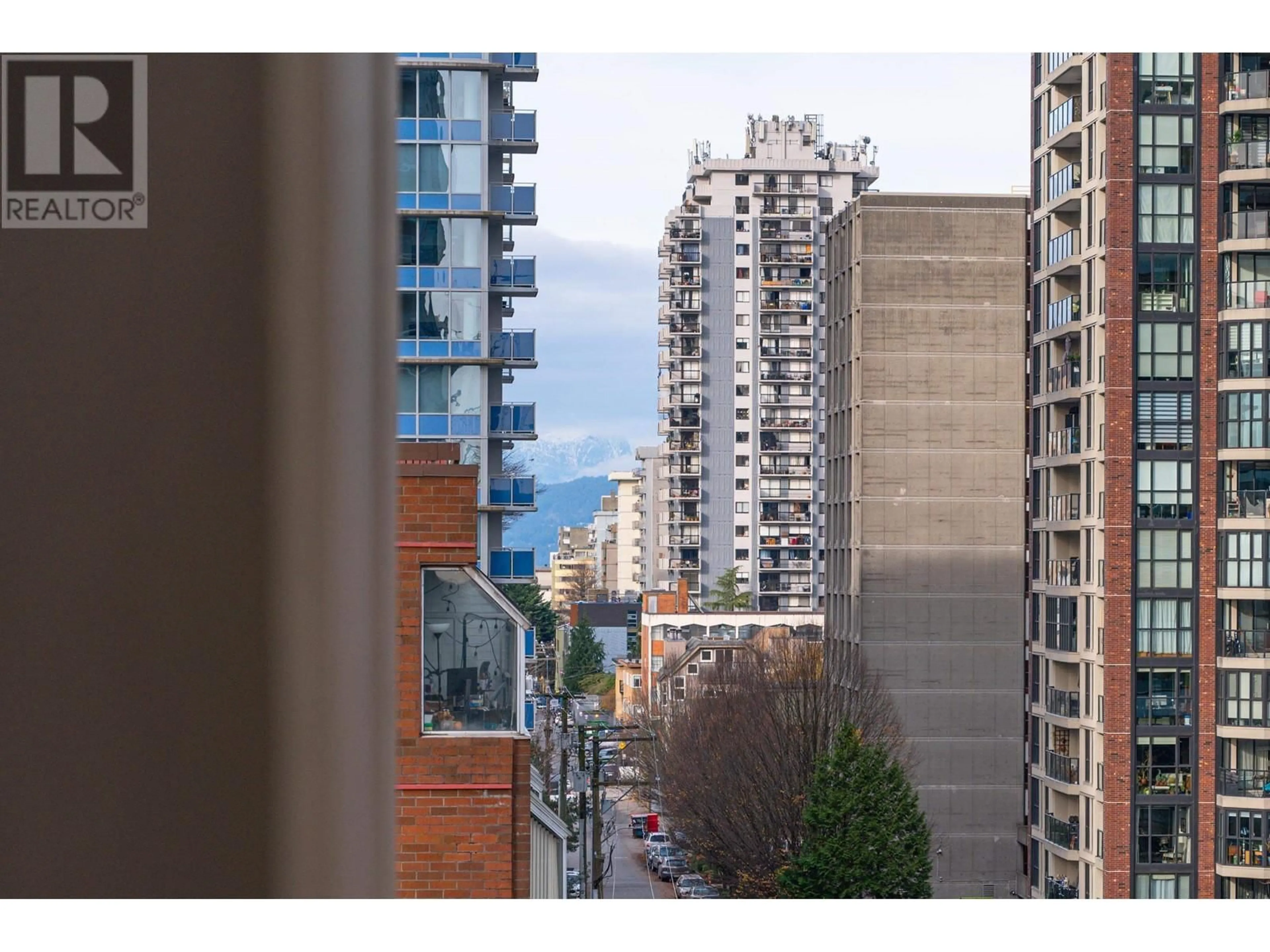 A pic from exterior of the house or condo, the street view for 1003 1308 HORNBY STREET, Vancouver British Columbia V6Z0C5