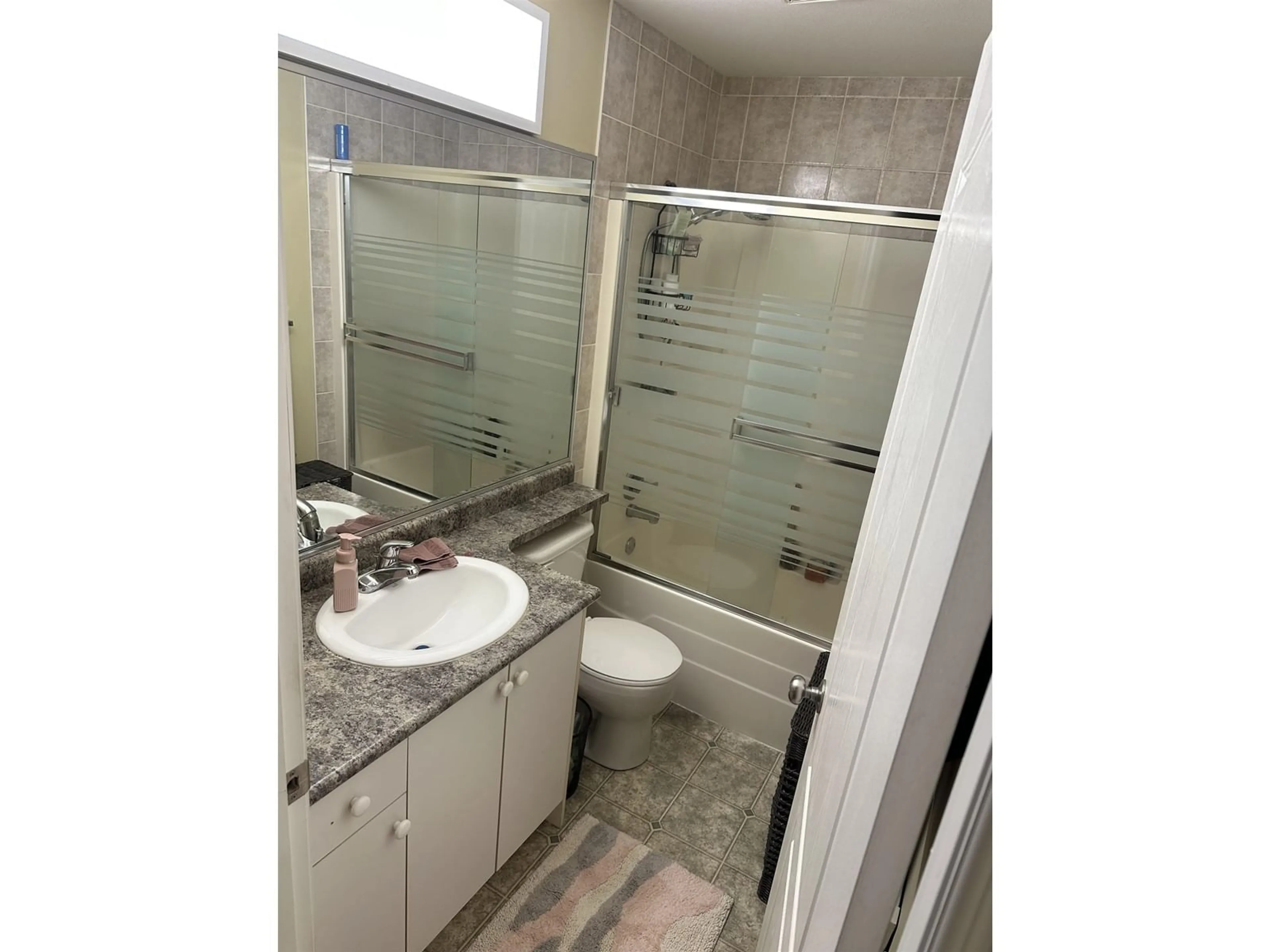 Standard bathroom, ceramic/tile floor for 13033 OLD YALE ROAD, Surrey British Columbia V3T3C3