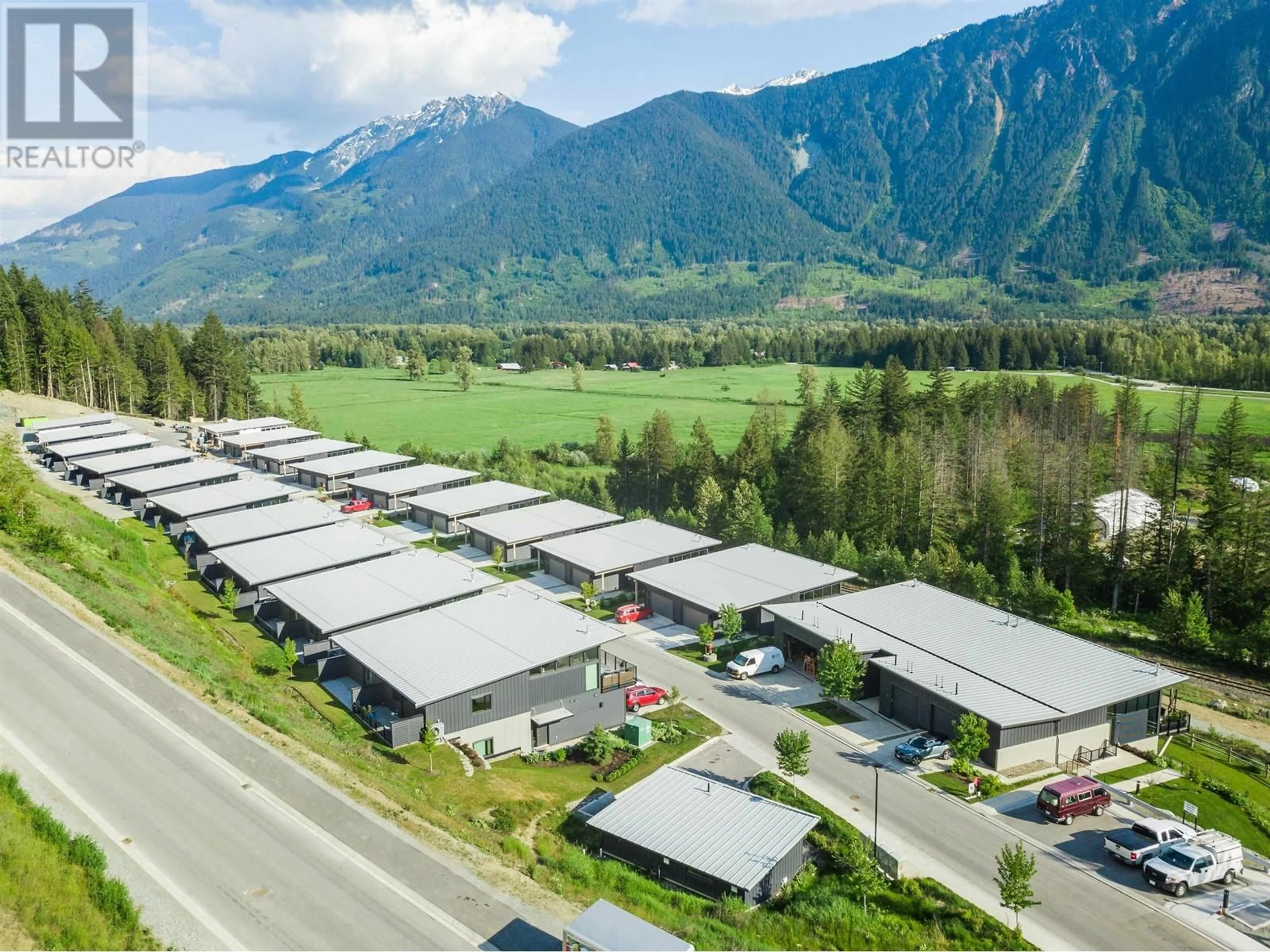 A pic from outside/outdoor area/front of a property/back of a property/a pic from drone, mountain view for 29 4000 SUNSTONE WAY, Pemberton British Columbia V0N2L3