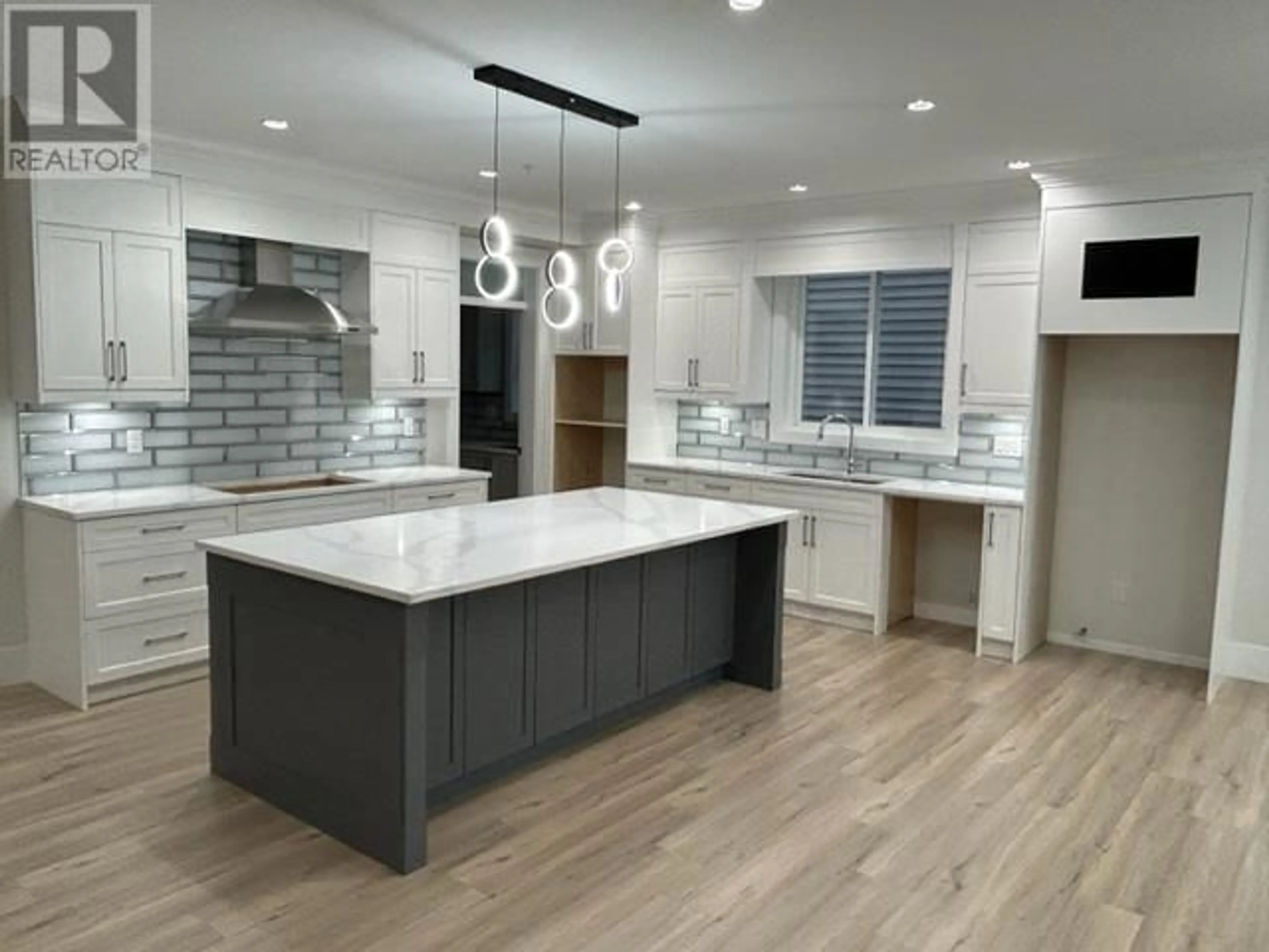 Contemporary kitchen, ceramic/tile floor for 11043 241A STREET, Maple Ridge British Columbia V2W0K5