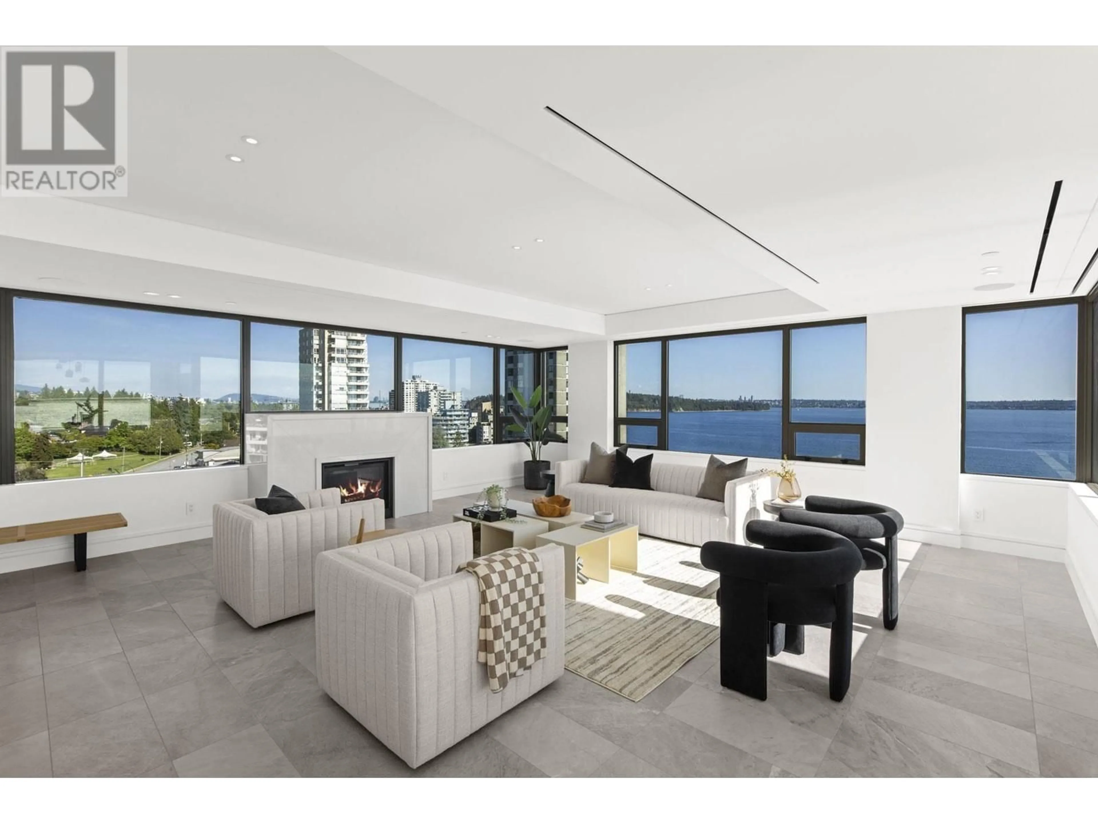 Living room, ceramic floors for 12 2250 BELLEVUE AVENUE, West Vancouver British Columbia V7V1C6