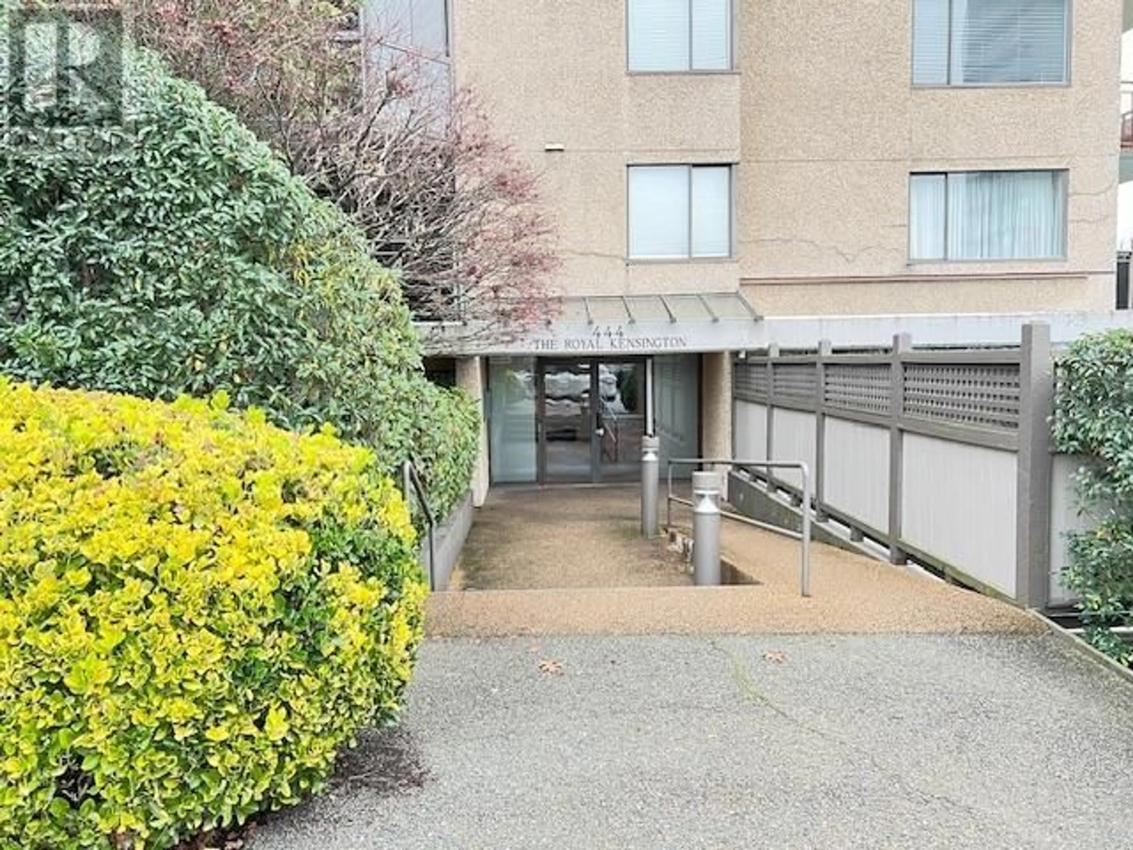 Indoor foyer, unknown floor for 303 444 LONSDALE AVENUE, North Vancouver British Columbia V7M3H5