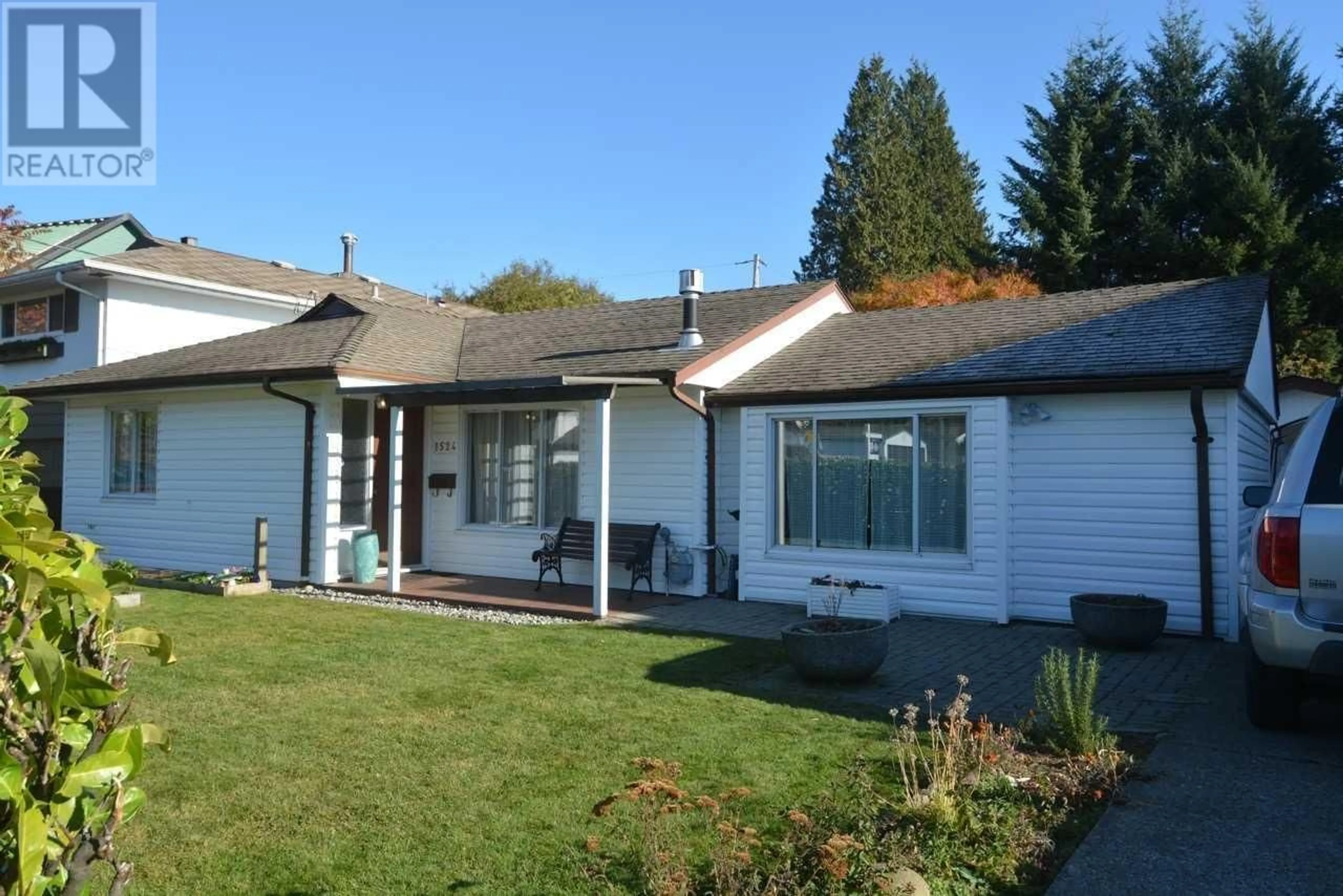 Frontside or backside of a home, cottage for 1524 SUTHERLAND AVENUE, North Vancouver British Columbia V7L4B5