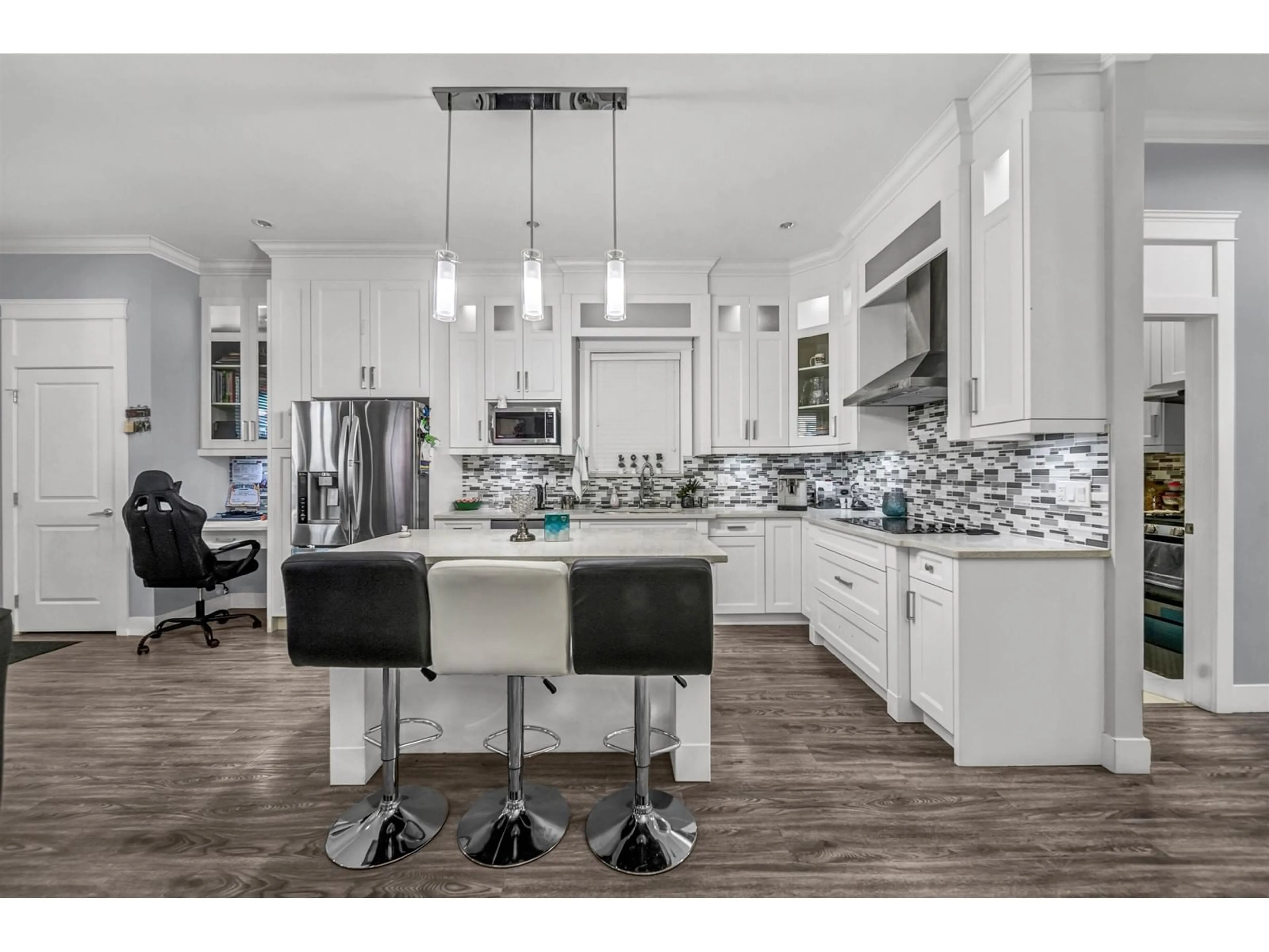 Open concept kitchen for 14166 61 AVENUE, Surrey British Columbia V3X0H7