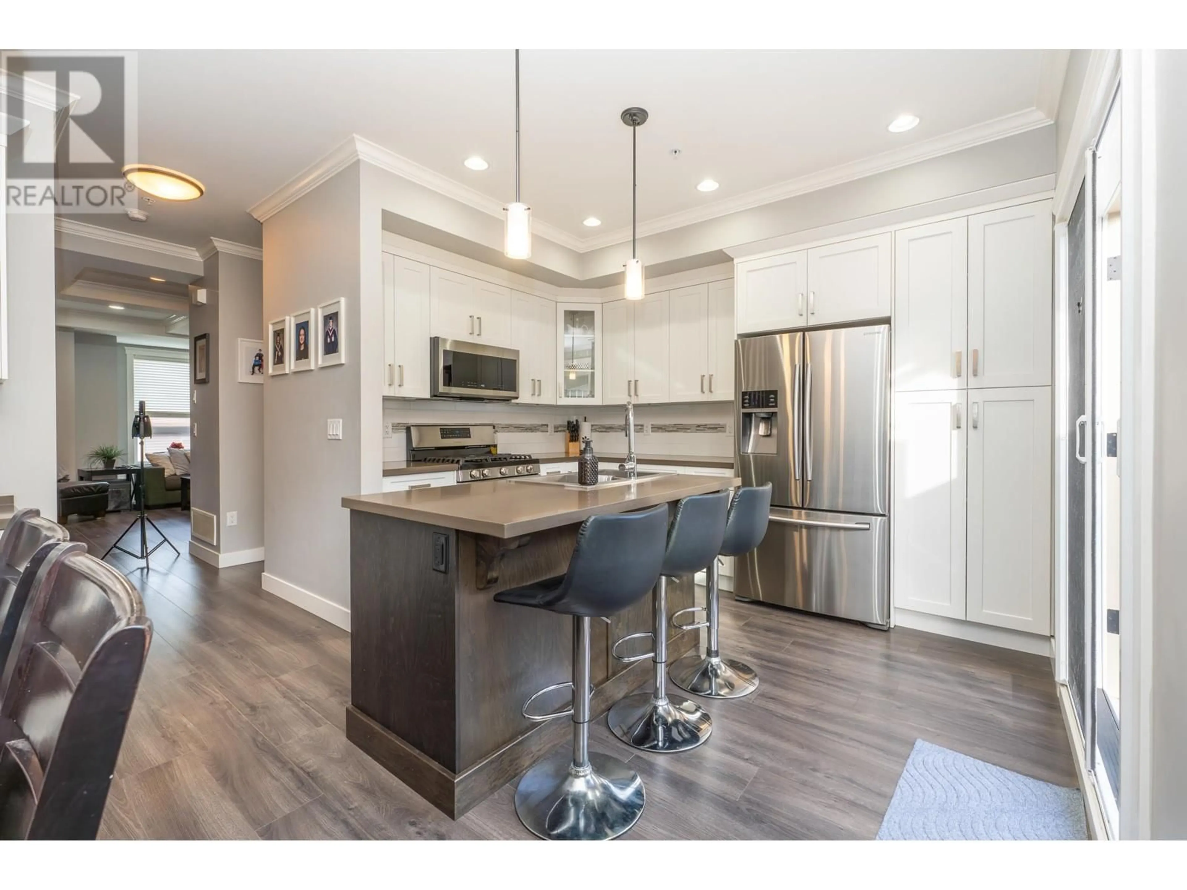 Open concept kitchen for 25 10480 248 STREET, Maple Ridge British Columbia V2W0J4