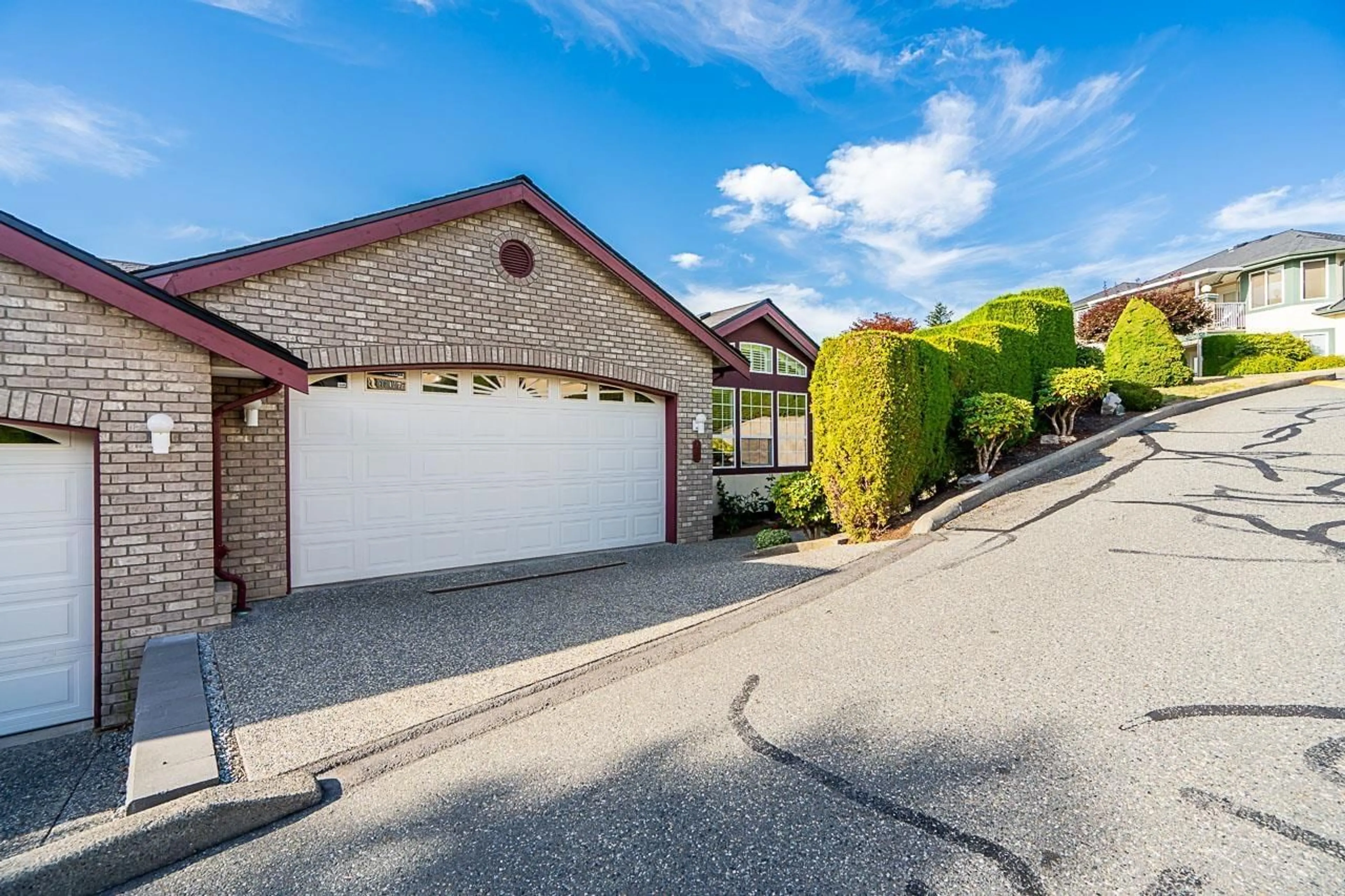 Frontside or backside of a home, cottage for 49 32777 CHILCOTIN DRIVE, Abbotsford British Columbia V2T5W4