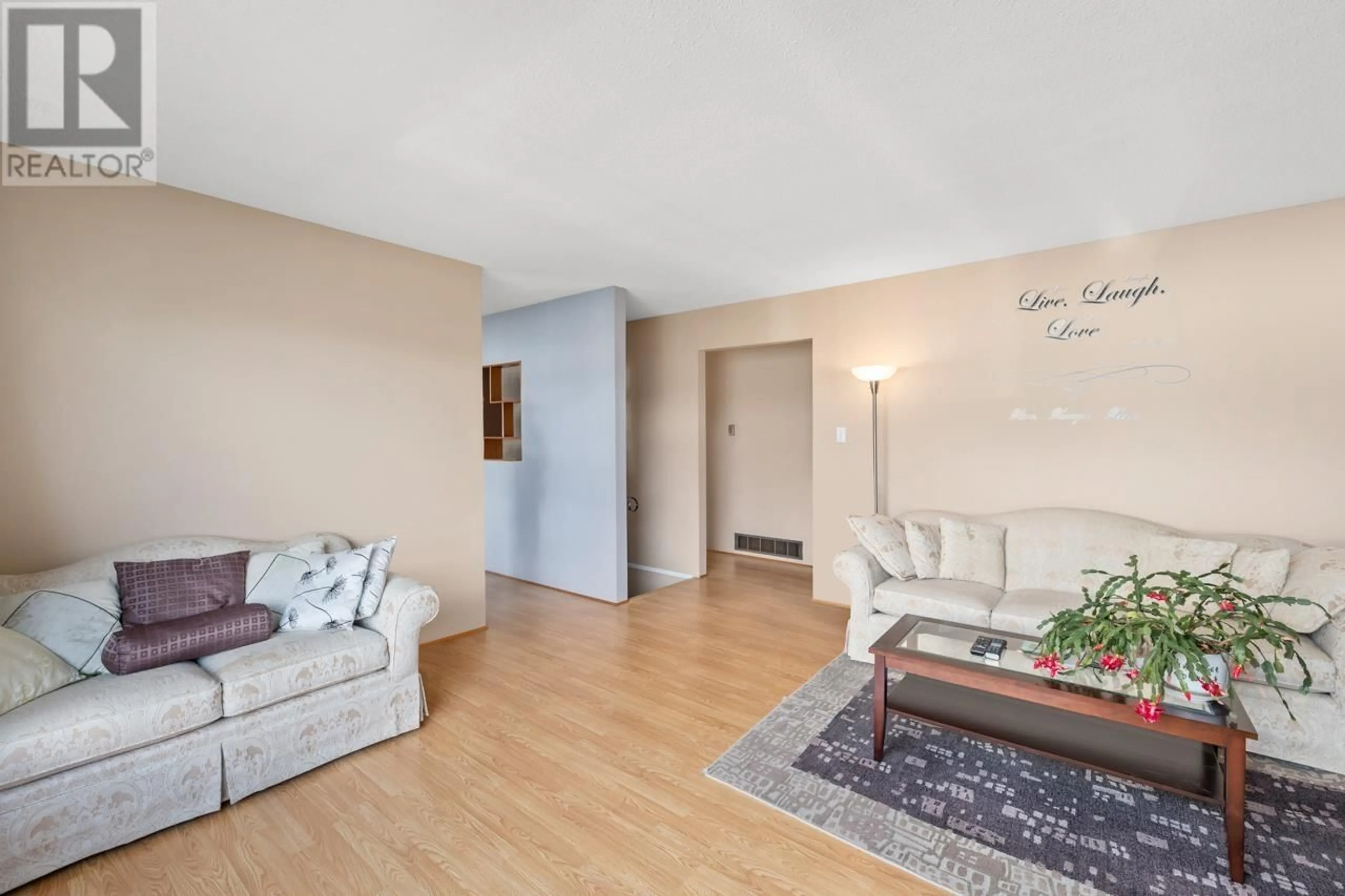 Living room, wood floors for 10840 ASHCROFT AVENUE, Richmond British Columbia V7A3C1