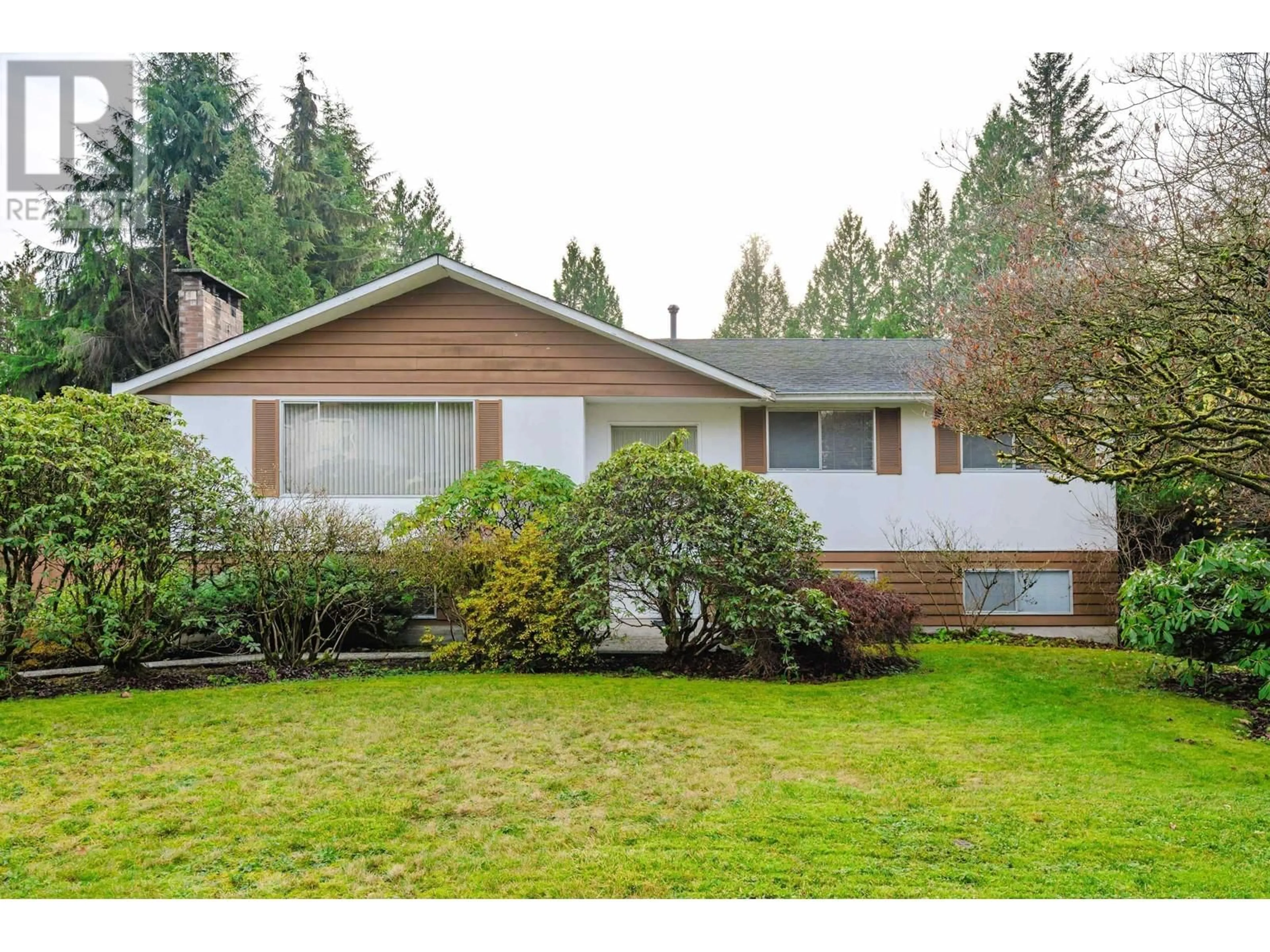 Frontside or backside of a home, cottage for 7970 HUNTER STREET, Burnaby British Columbia V5A2B9