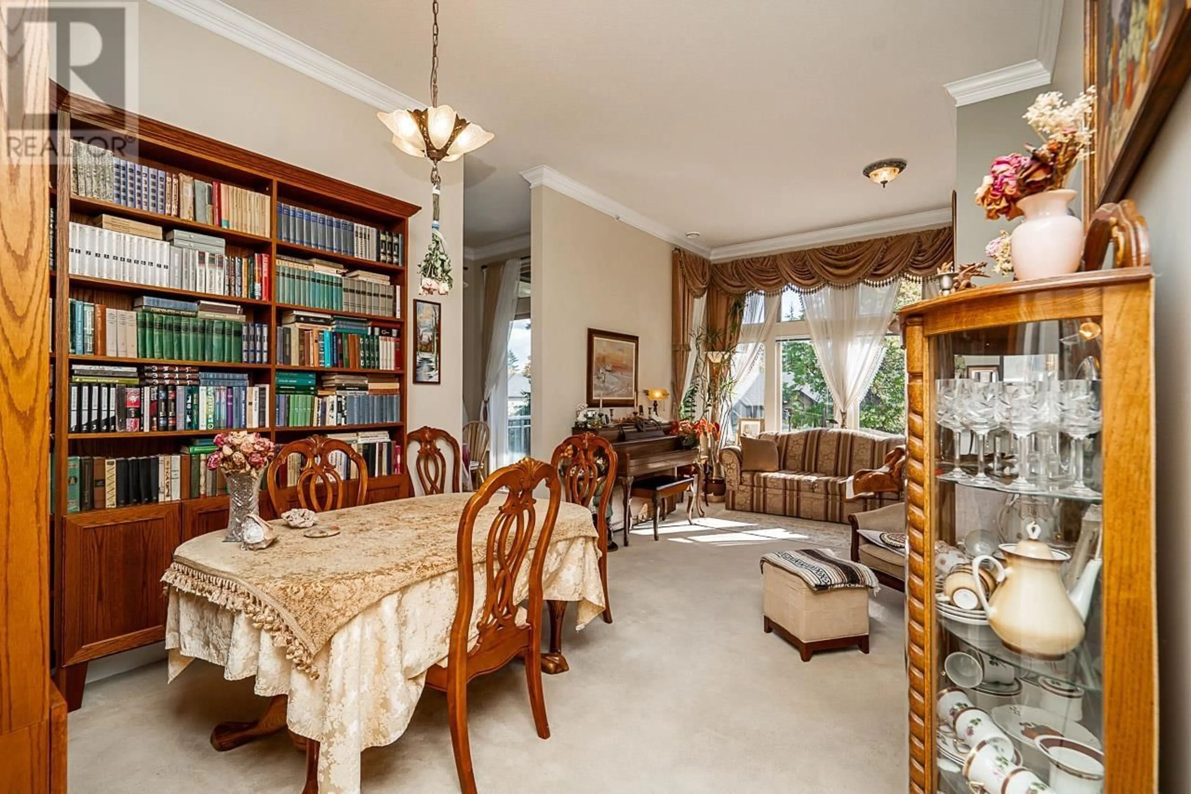 Dining room, carpet floors, cottage for 412 2388 WESTERN PARKWAY, Vancouver British Columbia V6T2K4