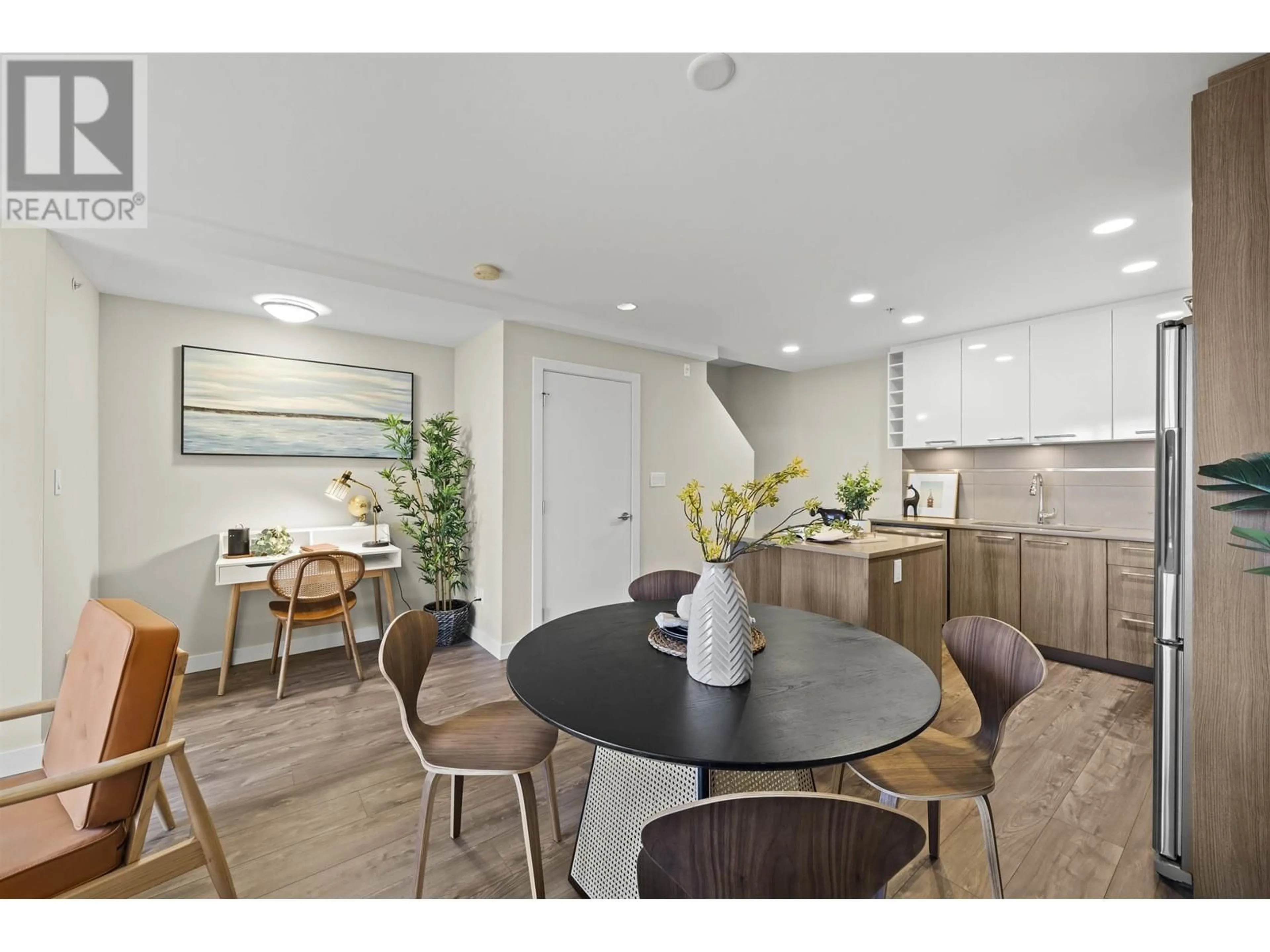 Open concept kitchen for 108 9350 UNIVERSITY HIGH STREET, Burnaby British Columbia V5A0B6