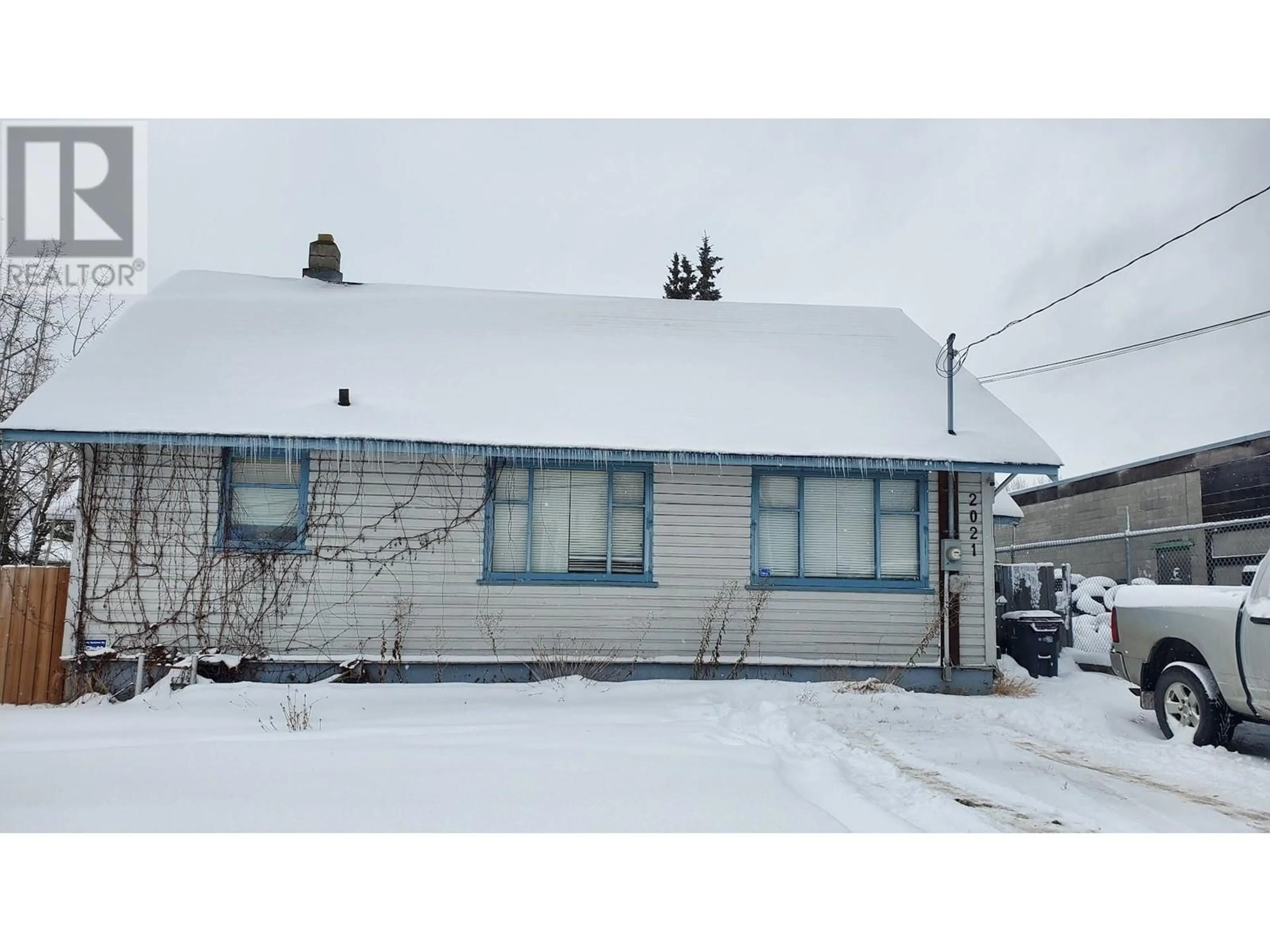 Frontside or backside of a home, the street view for 2021 SPRUCE STREET, Prince George British Columbia V2L2R7