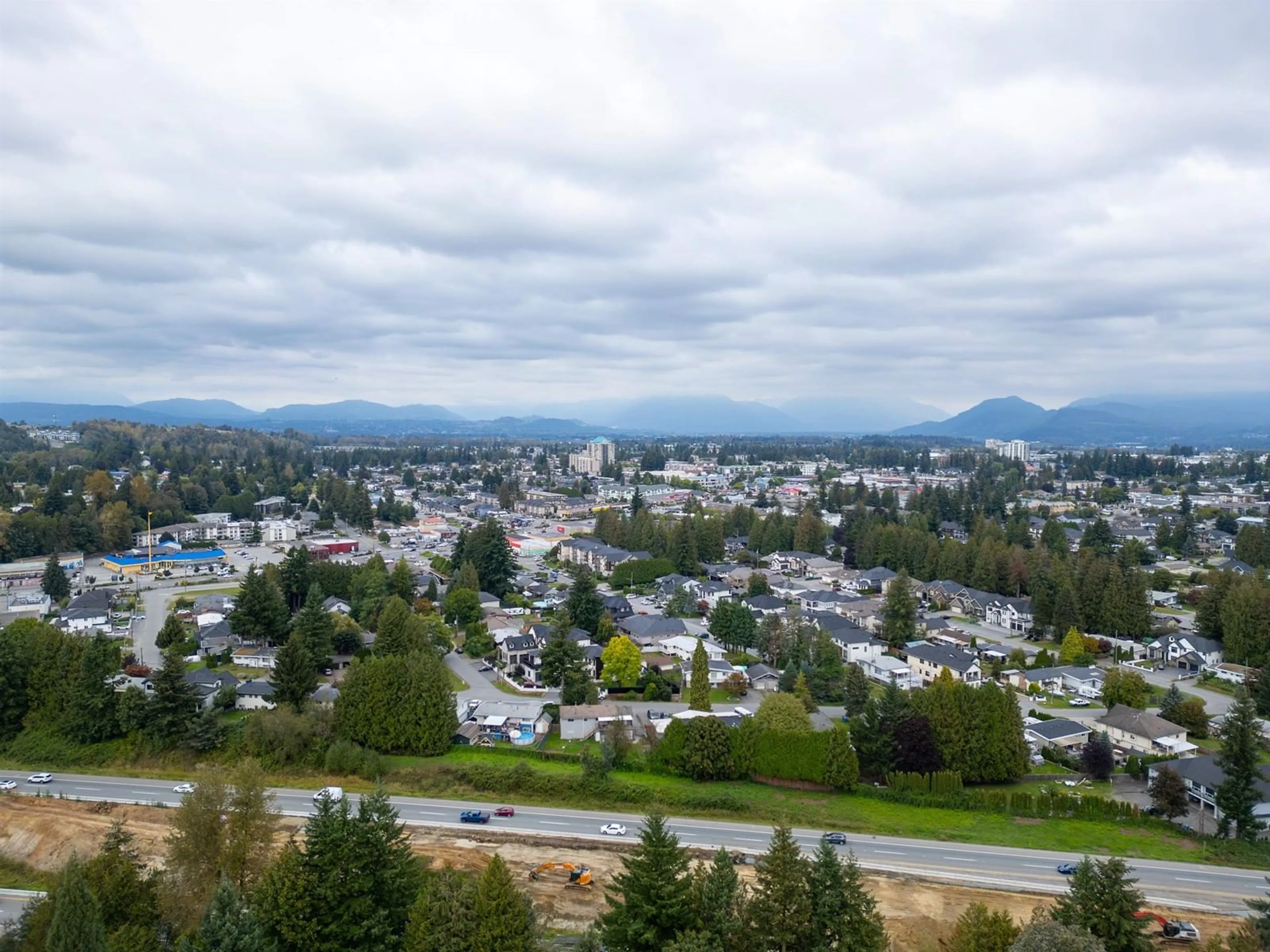 A pic from exterior of the house or condo, the view of city buildings for 2171 OAKRIDGE CRESCENT, Abbotsford British Columbia V2T6A8