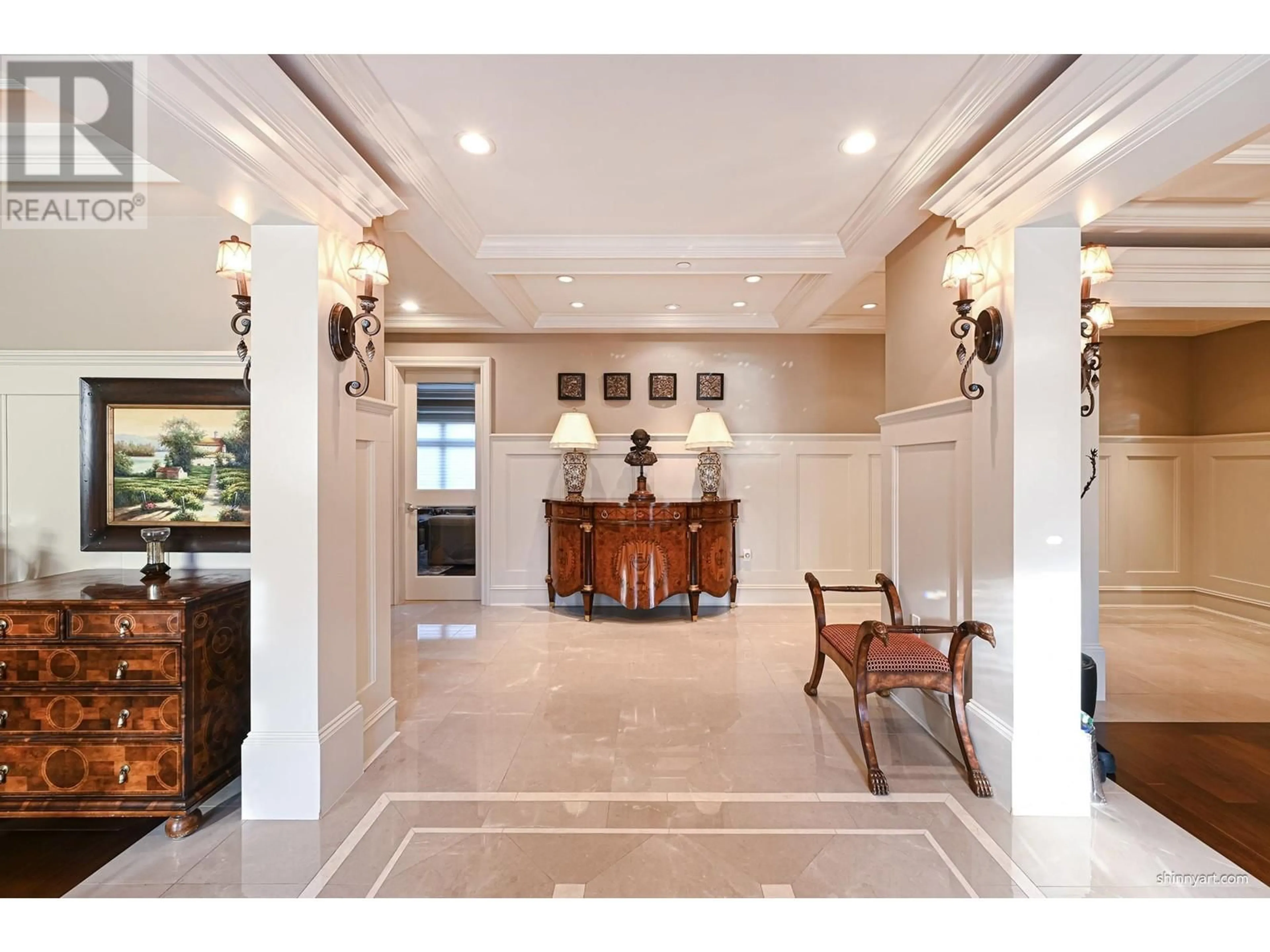 Indoor foyer, ceramic floors for 1257 W 32 AVENUE, Vancouver British Columbia V6H2J1