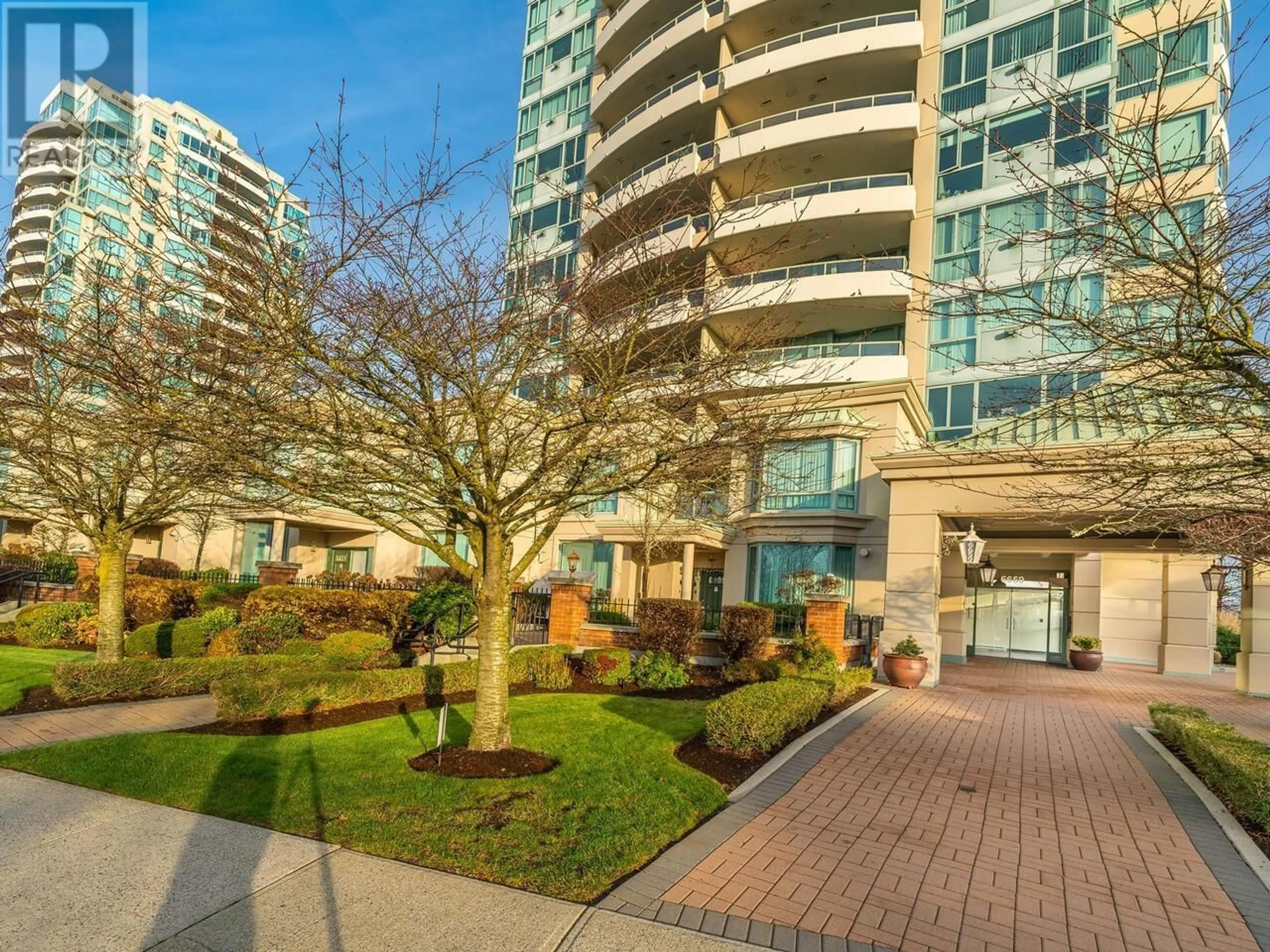 A pic from exterior of the house or condo, the front or back of building for 1303 6659 SOUTHOAKS CRESCENT, Burnaby British Columbia V5E4M9