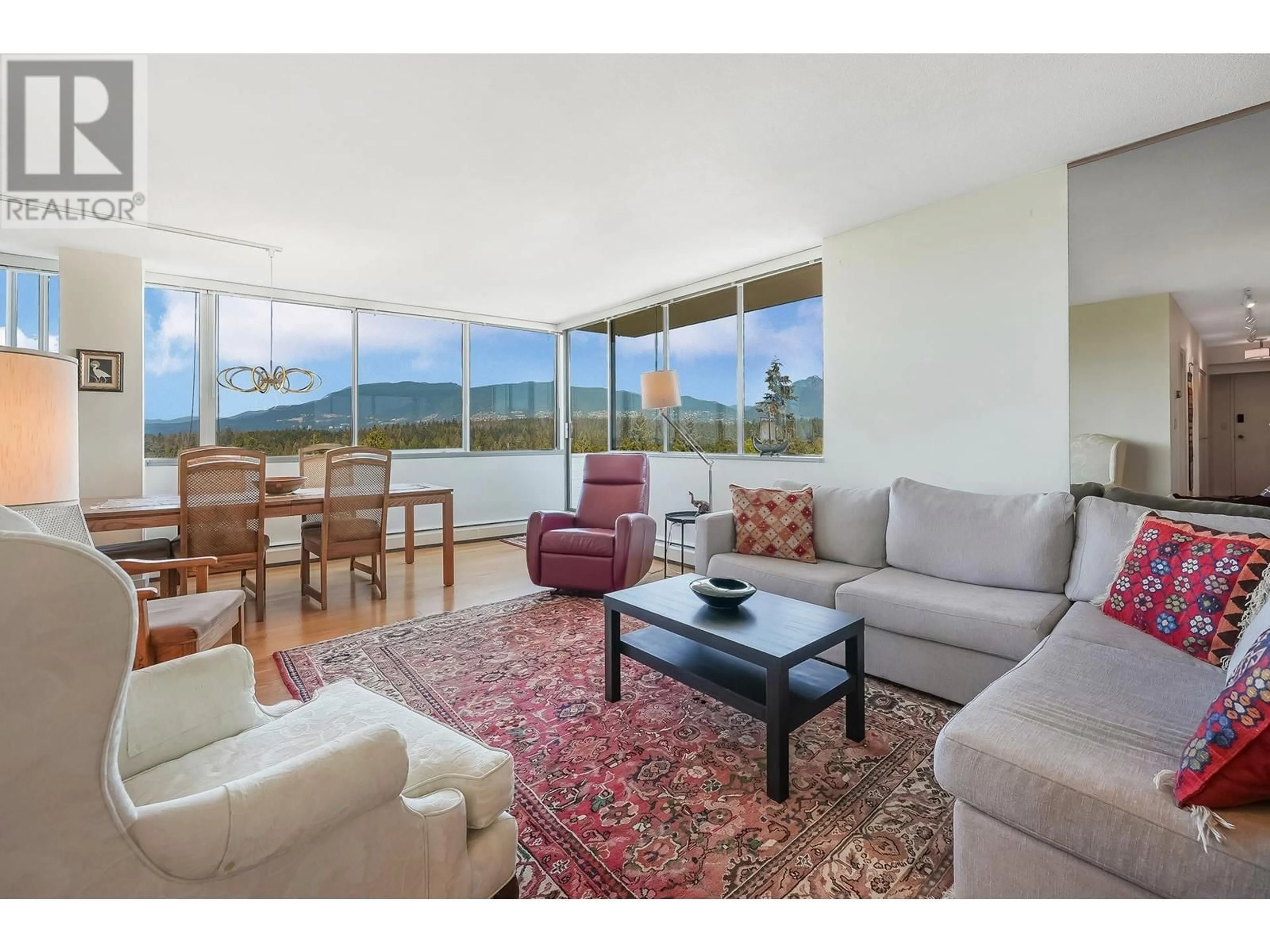 Living room, wood floors for 1605 2055 PENDRELL STREET, Vancouver British Columbia V6G1T9