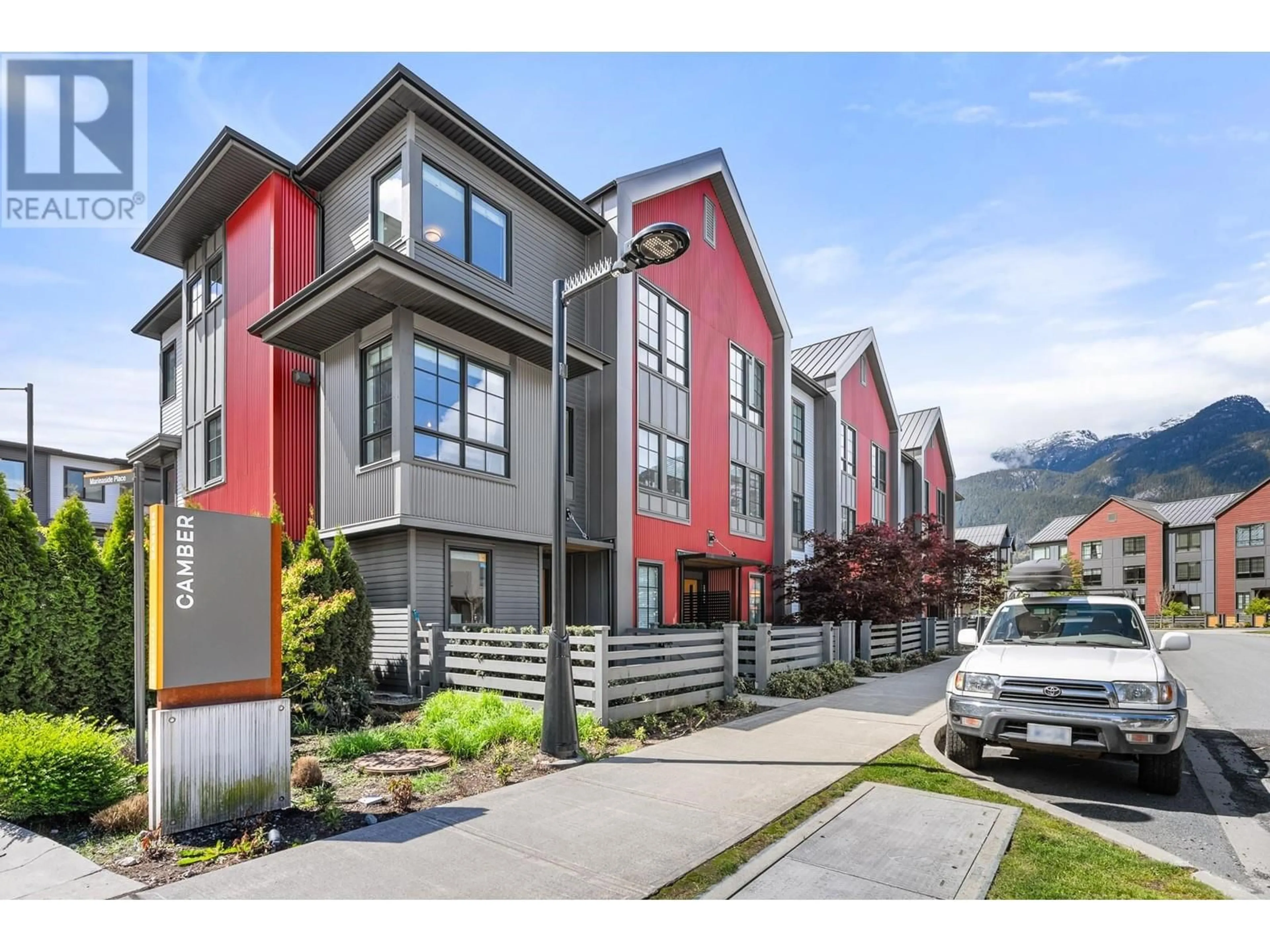 A pic from exterior of the house or condo, the front or back of building for 1369 MARINASIDE PLACE, Squamish British Columbia V8B1A8