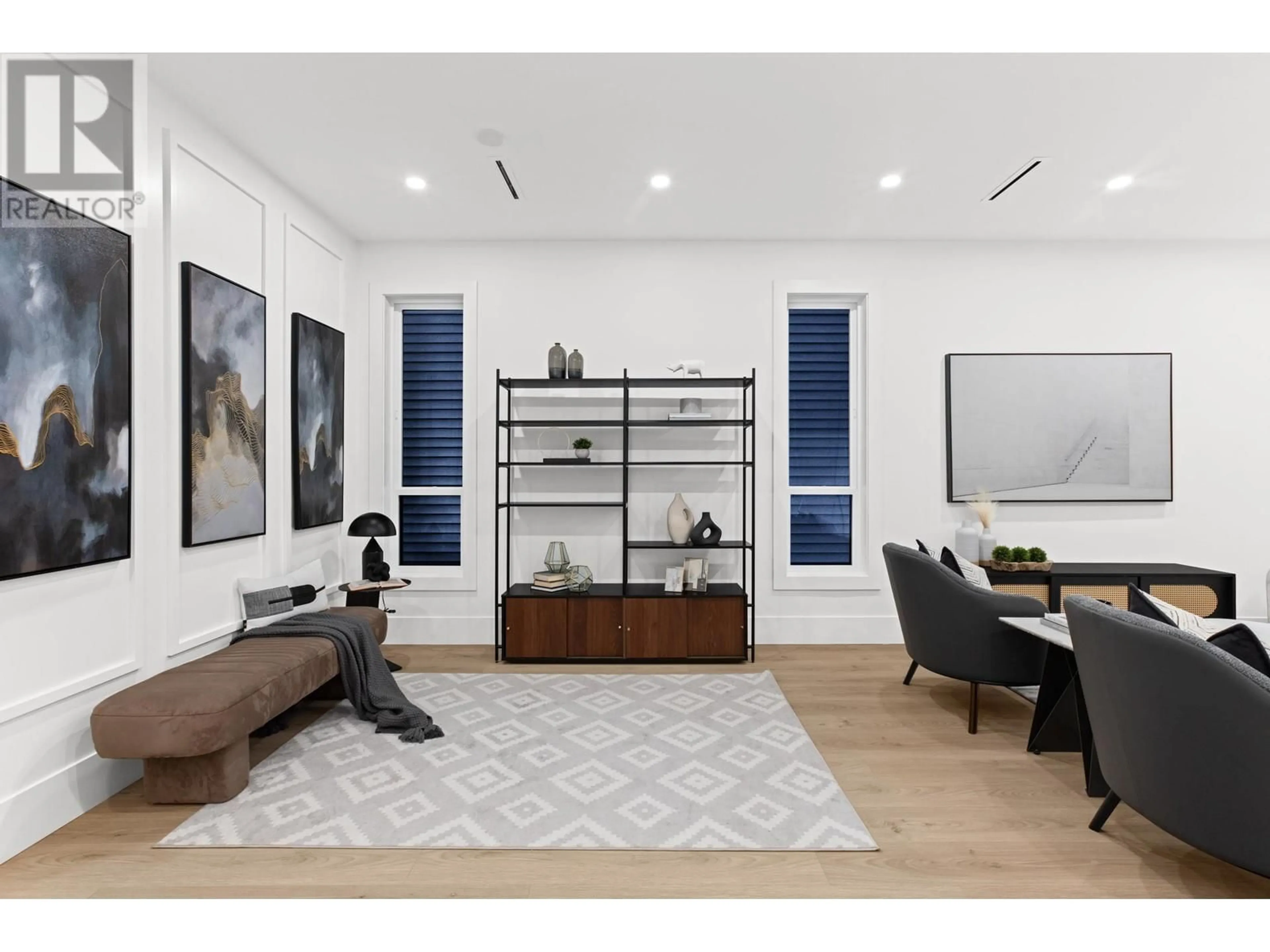 Living room with furniture, unknown for 211 JARDINE STREET, New Westminster British Columbia V3M5M4