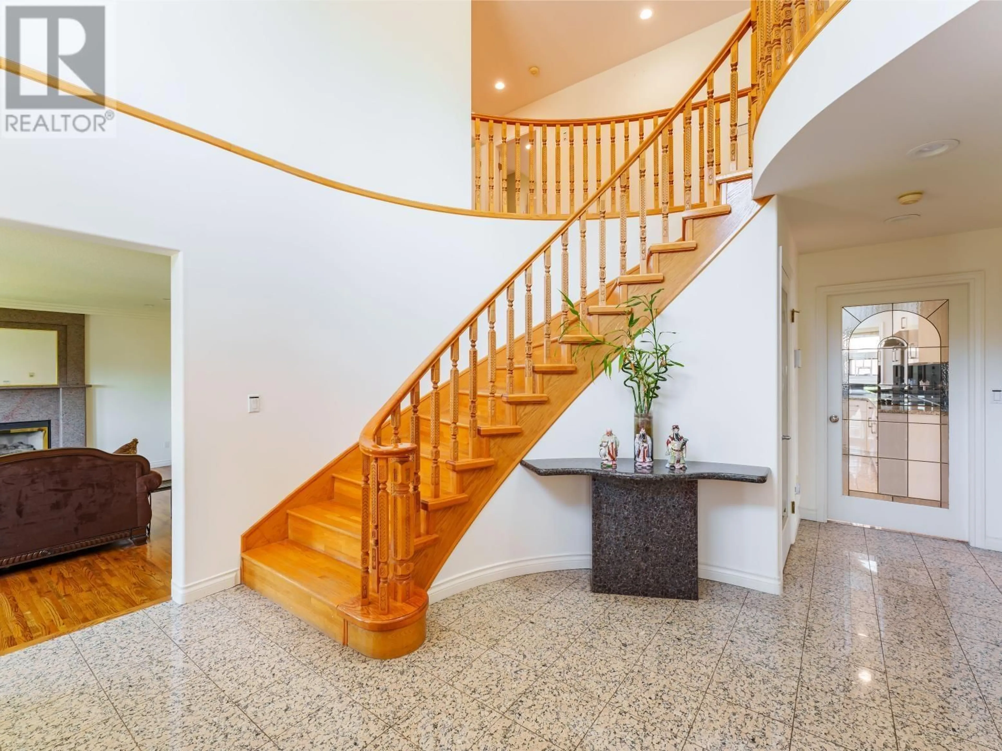 Indoor foyer, wood floors for 8108 ROYAL OAK AVENUE, Burnaby British Columbia V5J5J5