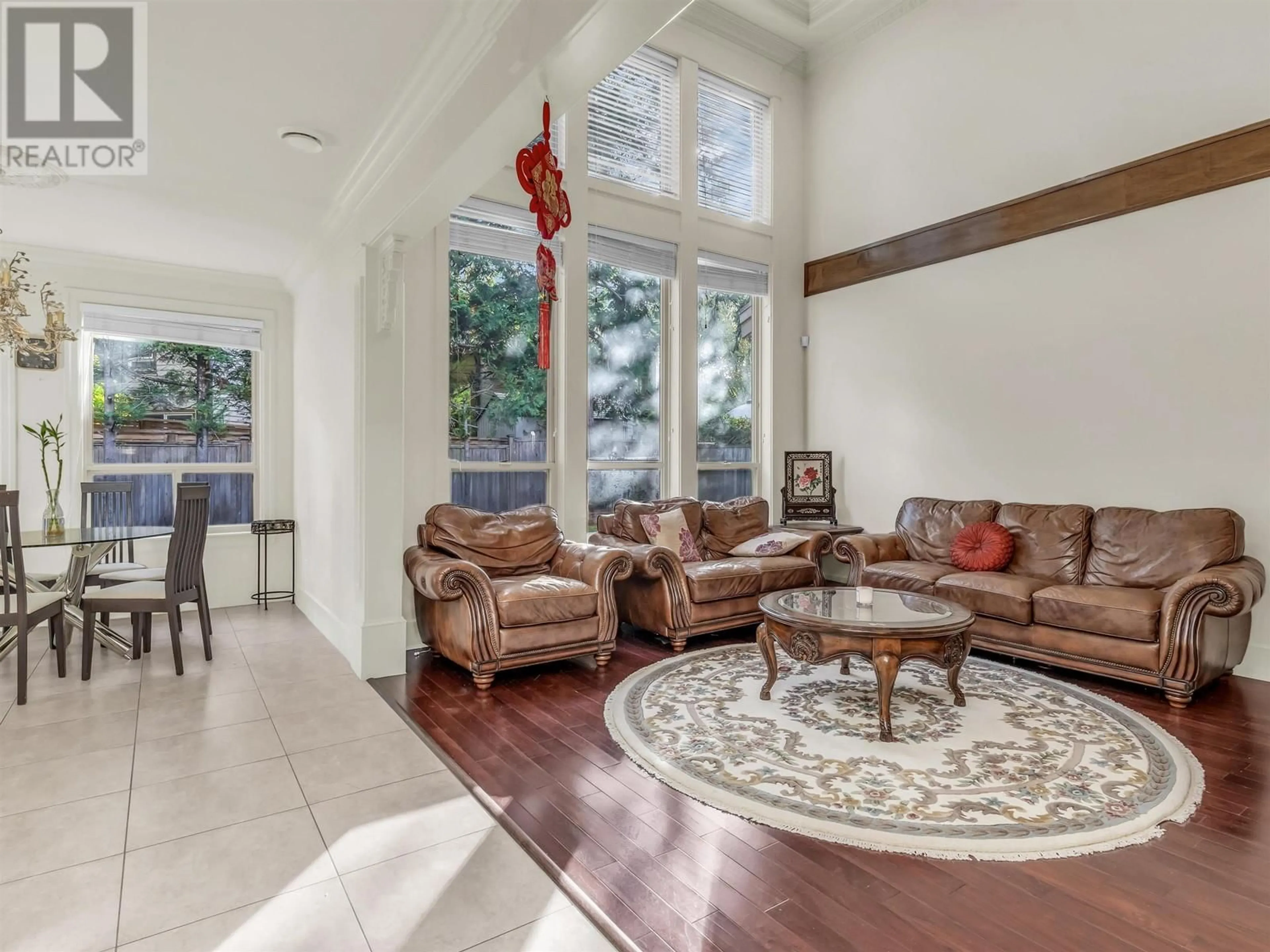 Living room, wood floors for 8640 MINLER ROAD, Richmond British Columbia V7C3T9