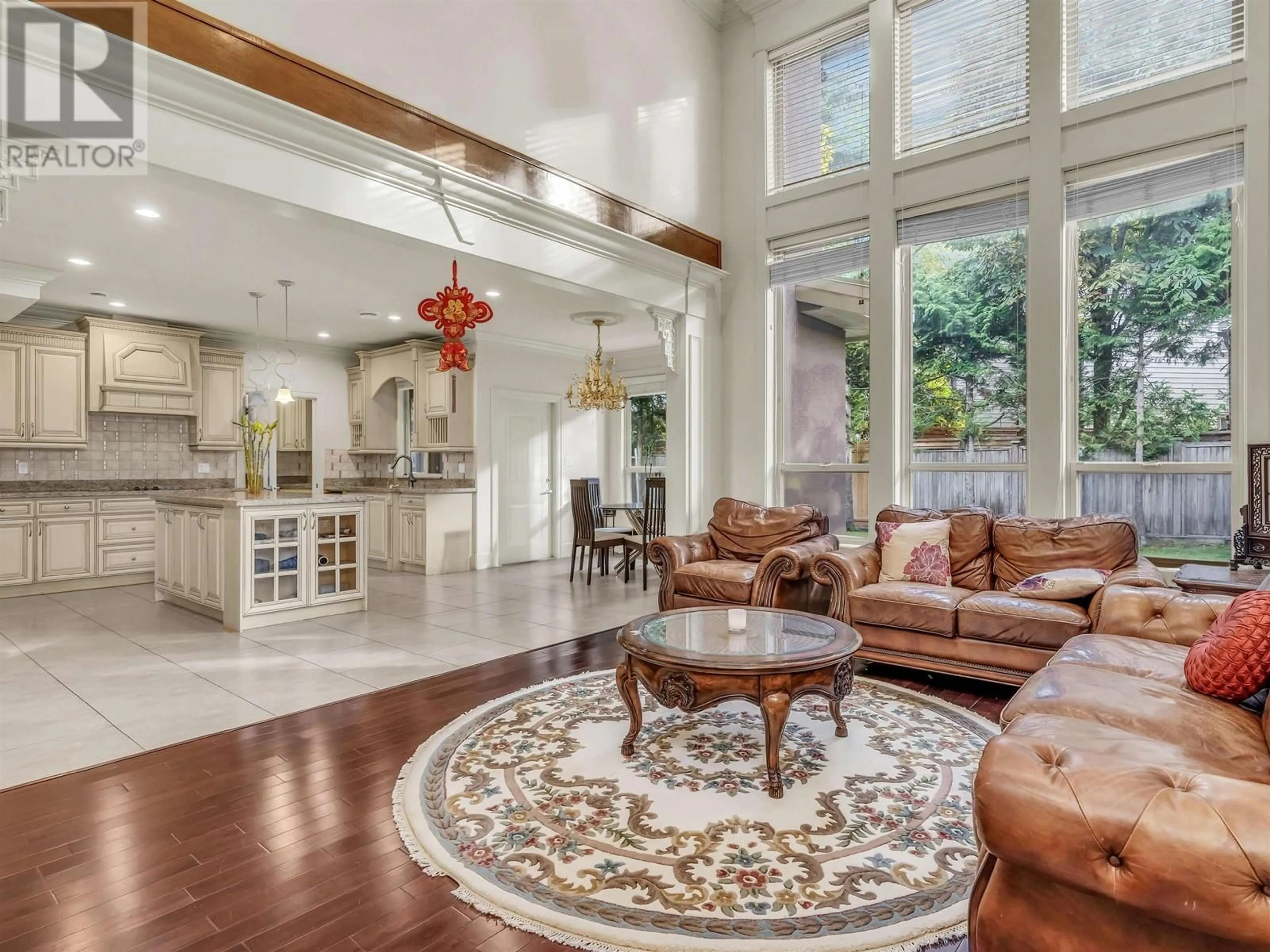 Living room, wood floors for 8640 MINLER ROAD, Richmond British Columbia V7C3T9