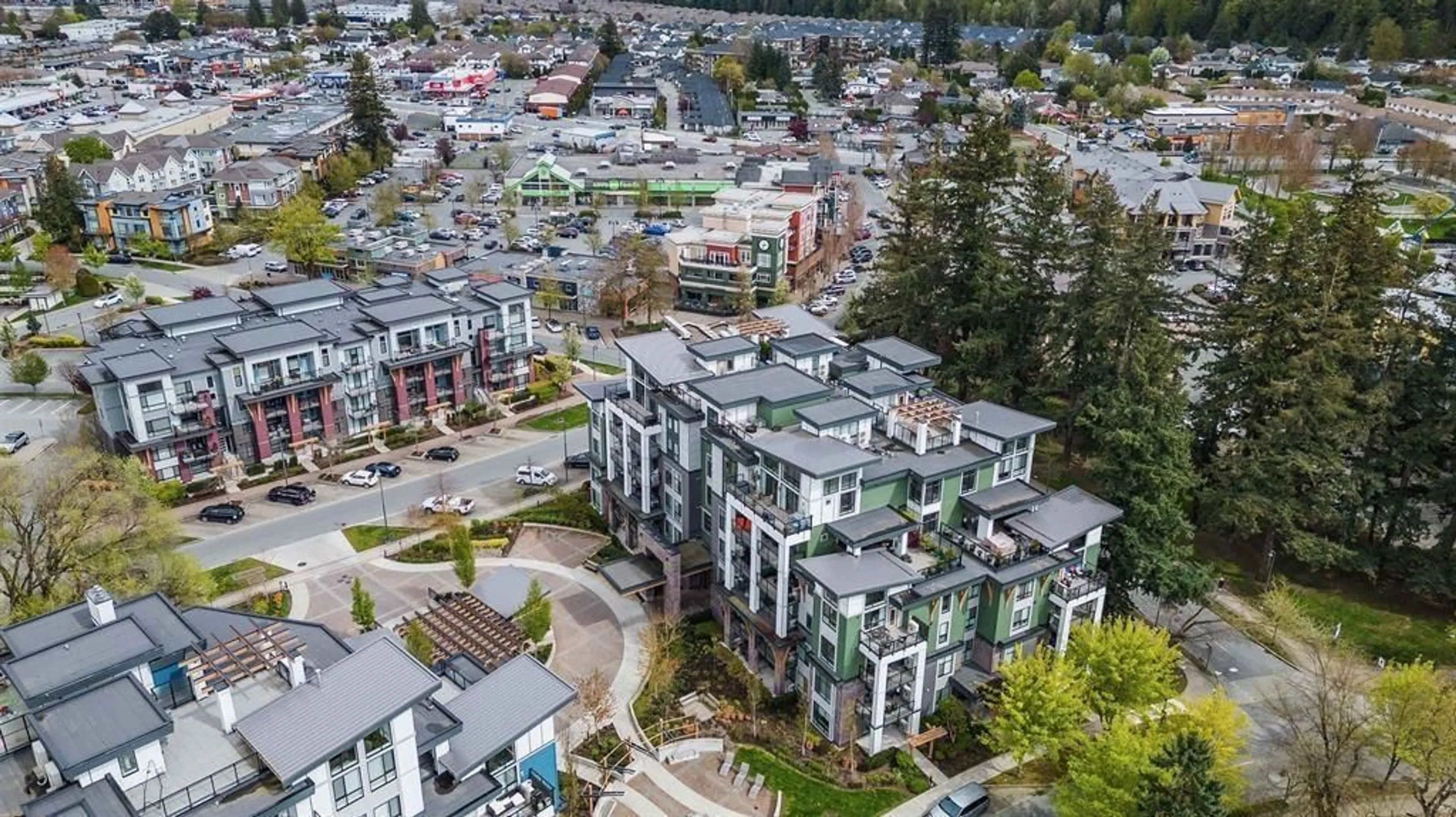 A pic from outside/outdoor area/front of a property/back of a property/a pic from drone, city buildings view from balcony for 107 45510 MARKET WAY|Garrison Crossing, Chilliwack British Columbia V2R6E1