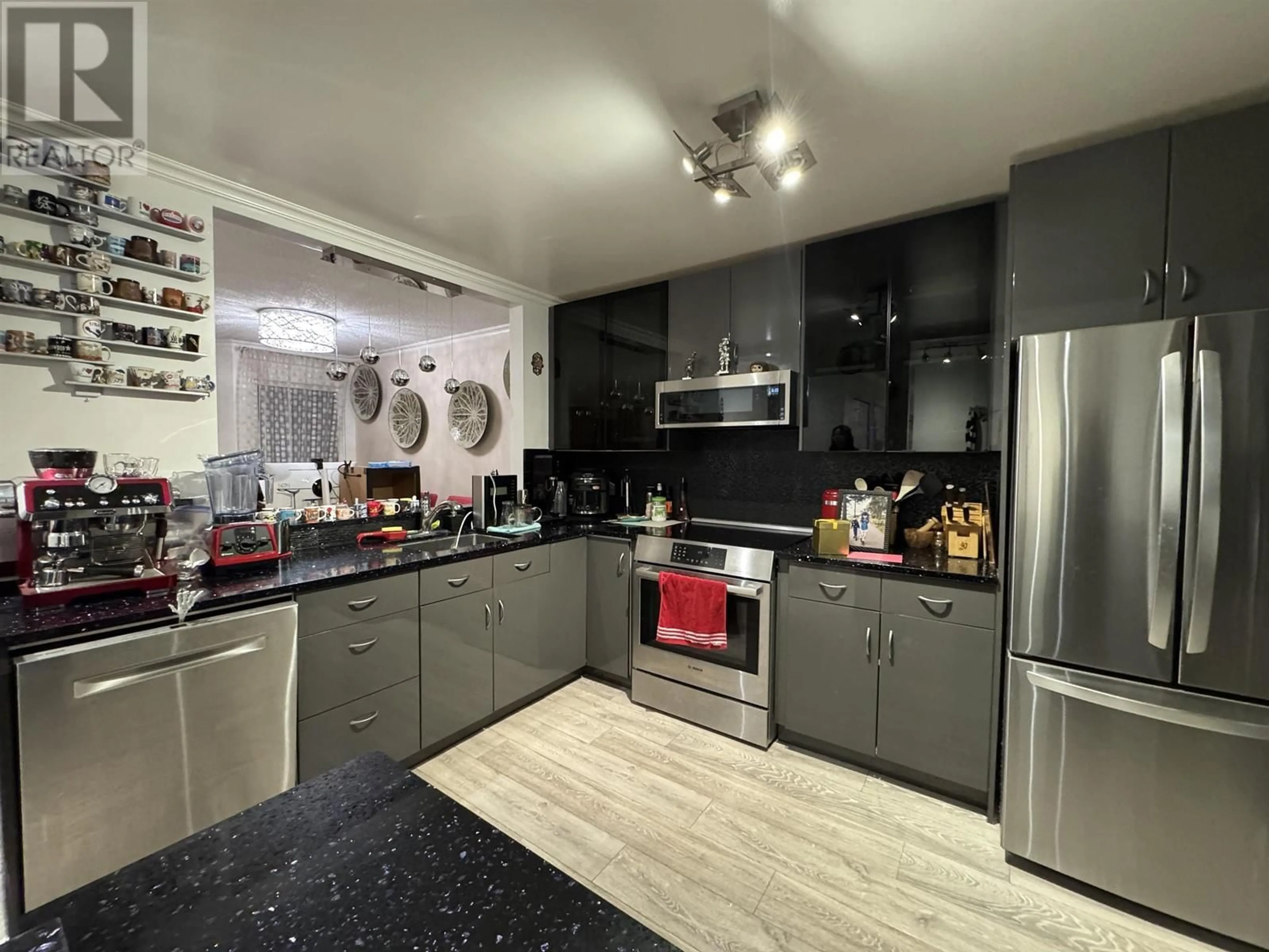 Open concept kitchen, unknown for 233 - 7451 MOFFATT ROAD, Richmond British Columbia V6Y3W3