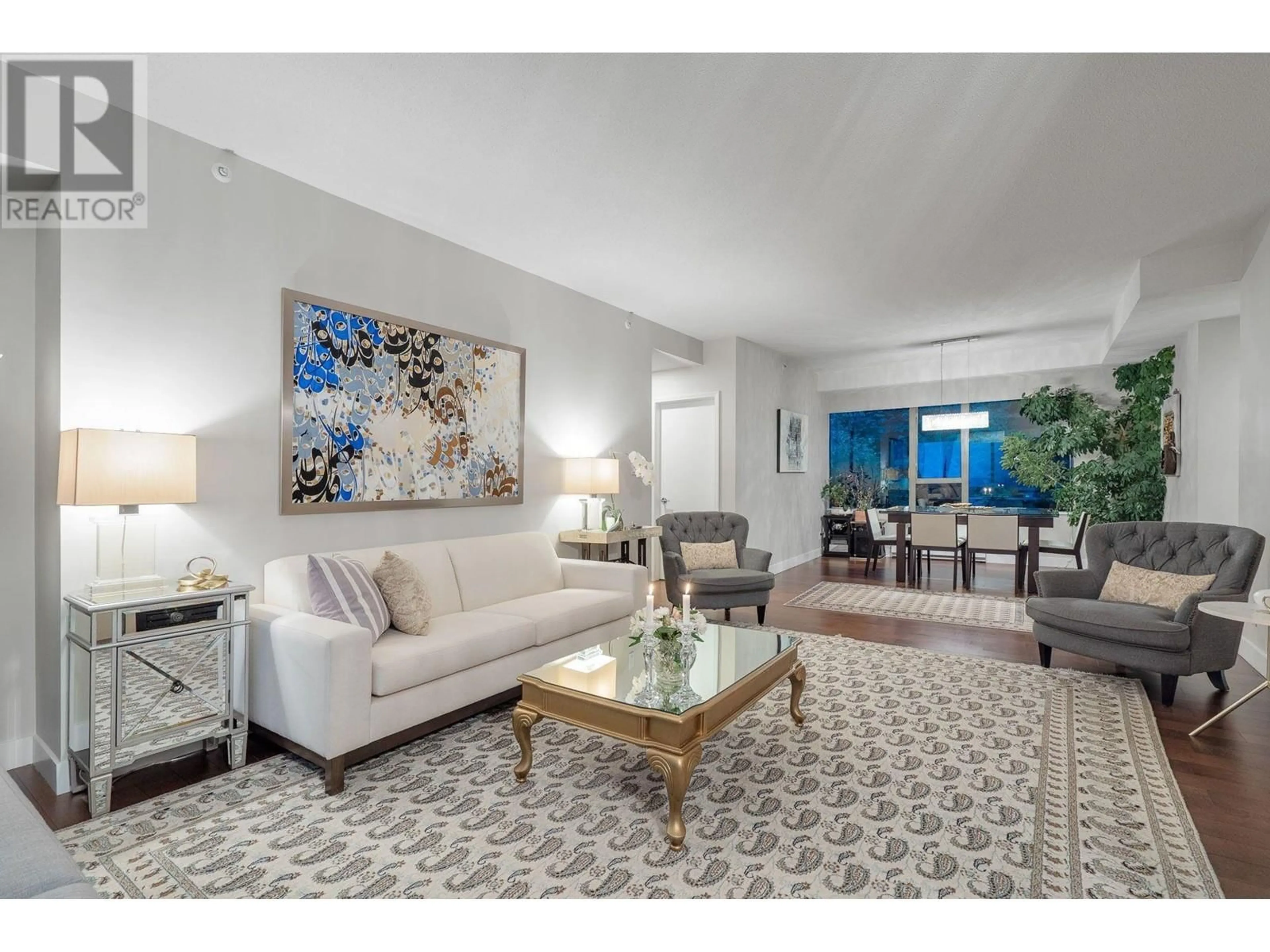 Living room, carpet floors for 601 3105 DEER RIDGE DRIVE, West Vancouver British Columbia V7S4W1