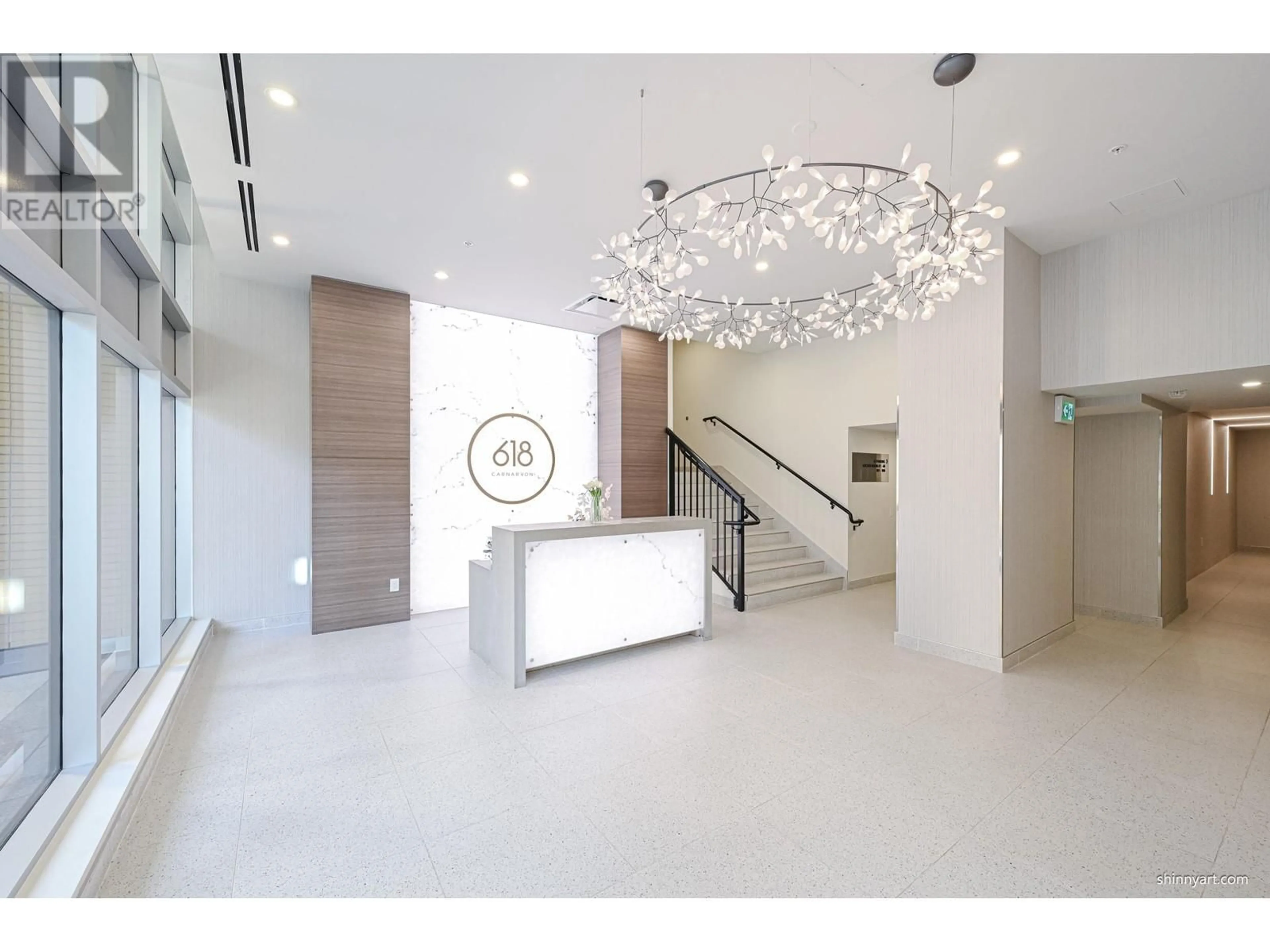 Indoor foyer, cement floor for 1702 618 CARNARVON STREET, New Westminster British Columbia V3M1E9