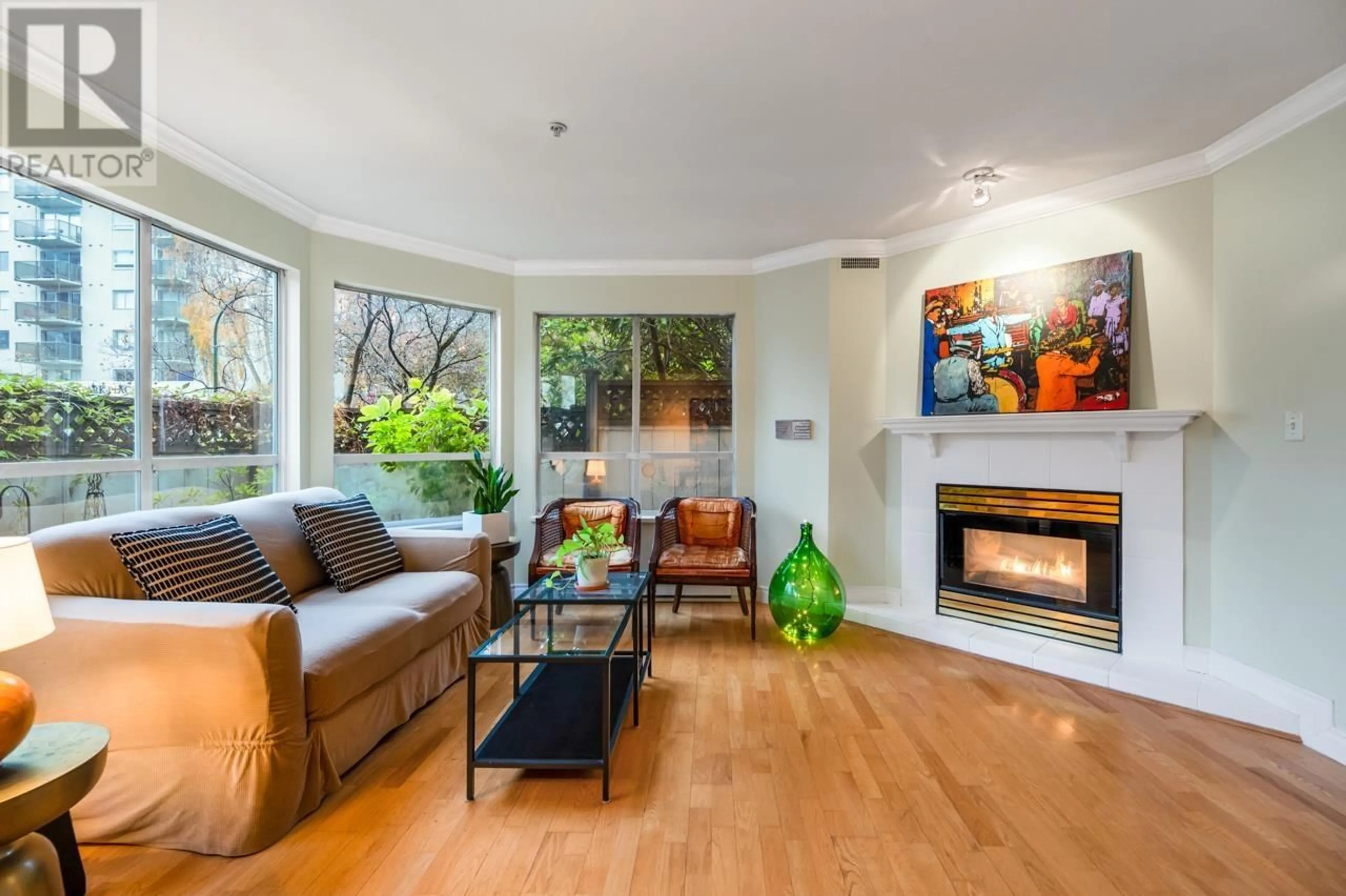 Living room, wood floors for 101 1005 BROUGHTON STREET, Vancouver British Columbia V6G2A7