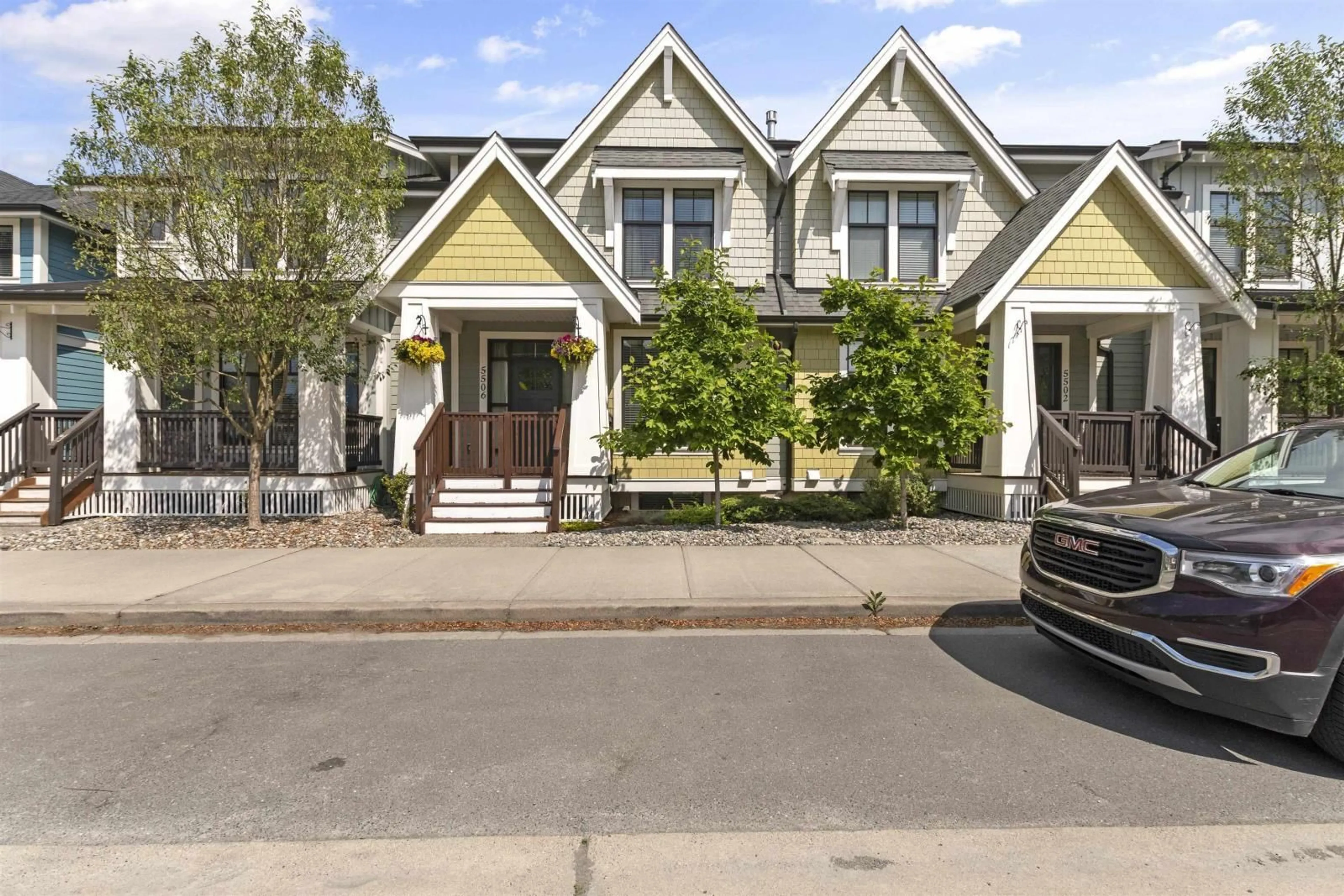 A pic from exterior of the house or condo, the street view for 5506 PEACH ROAD, Sardis British Columbia V2R0X7