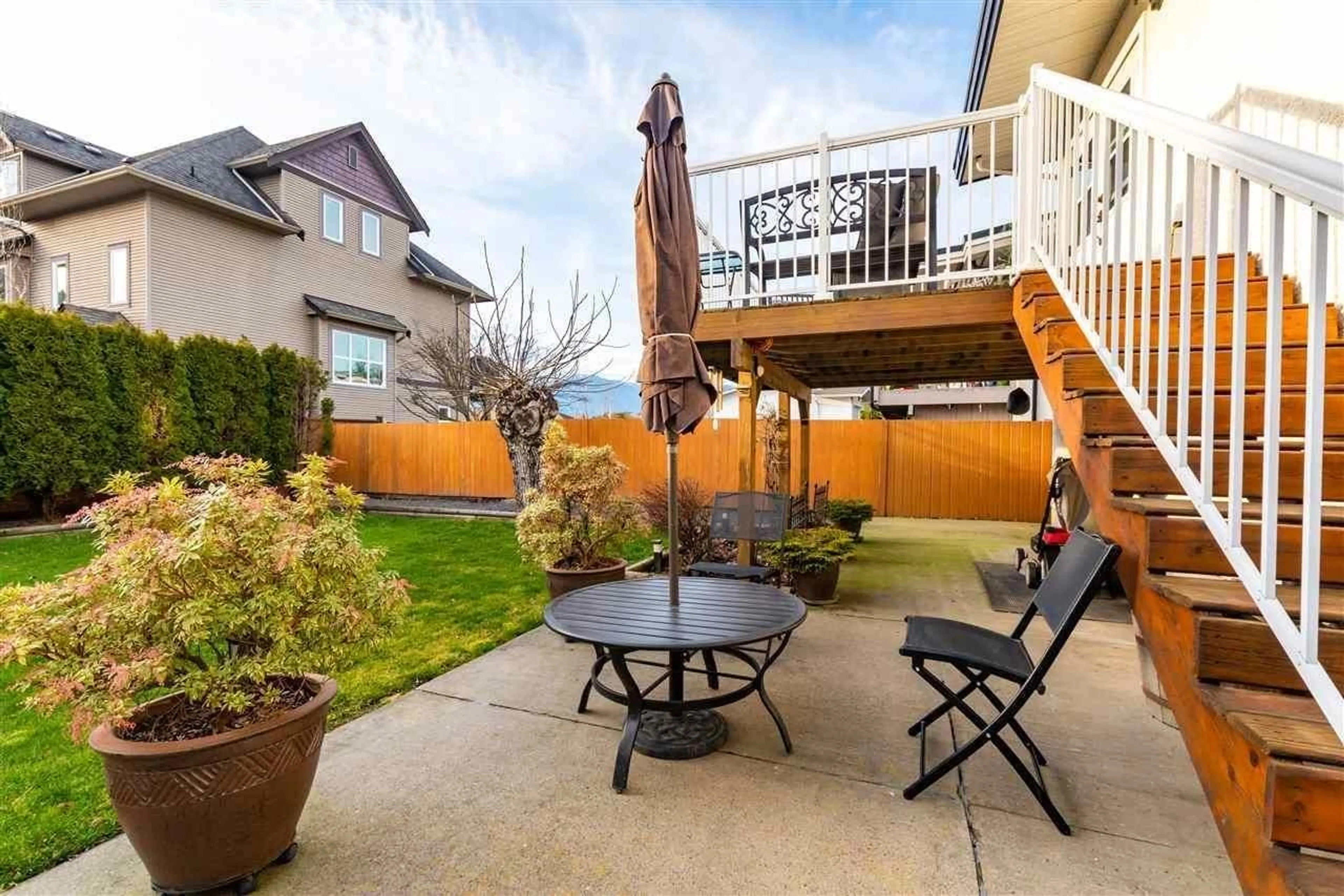 Patio, the fenced backyard for 8482 HILTON DRIVE, Chilliwack British Columbia V2P4Y1