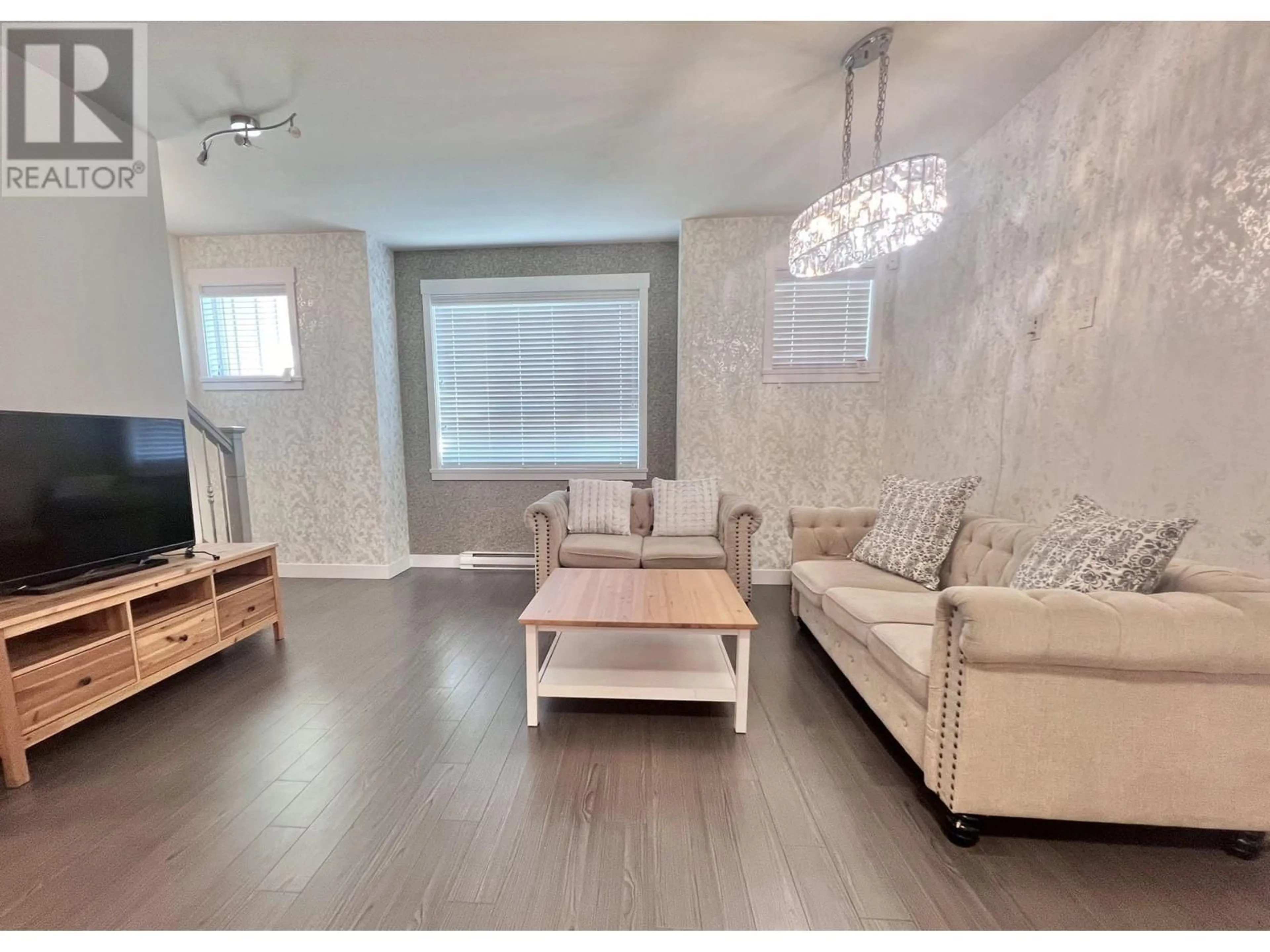 Living room, wood floors for 8 7011 WILLIAMS ROAD, Richmond British Columbia V7A1E7