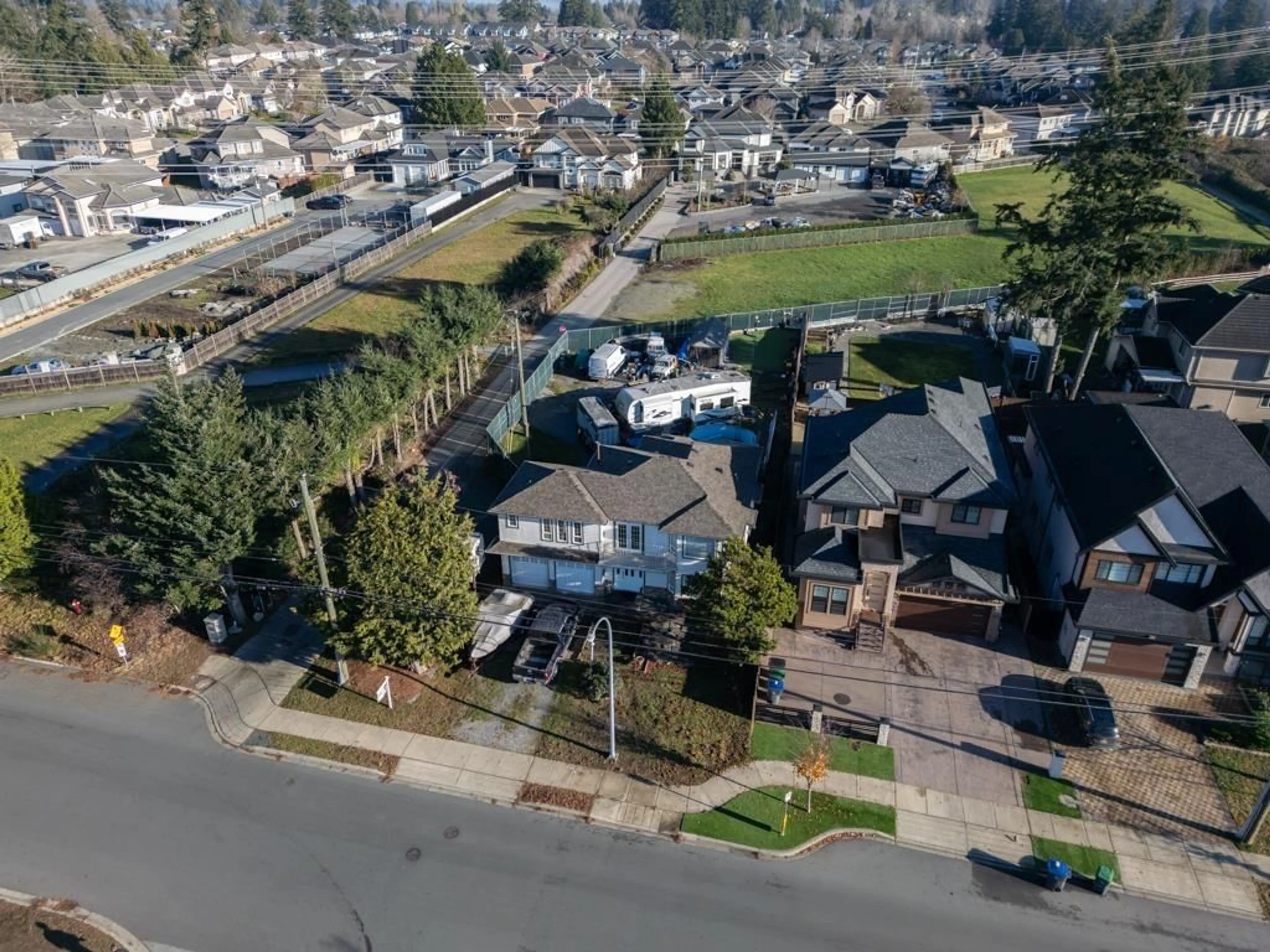 Frontside or backside of a home, the street view for 6084 126 STREET, Surrey British Columbia V3X1V6