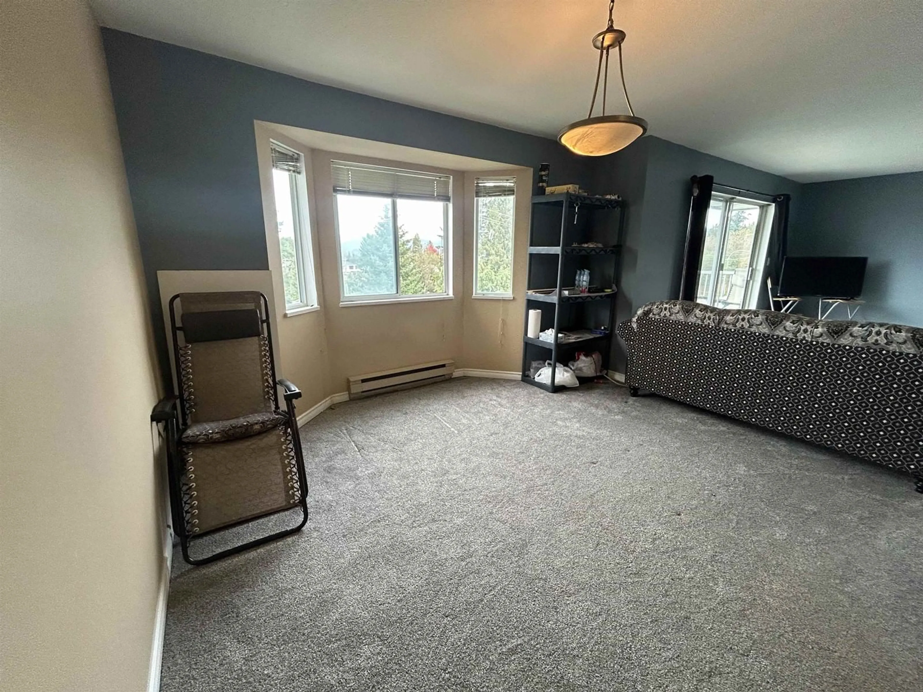 A pic of a room, carpet floors for 303 2750 FULLER STREET, Abbotsford British Columbia V2S3K1