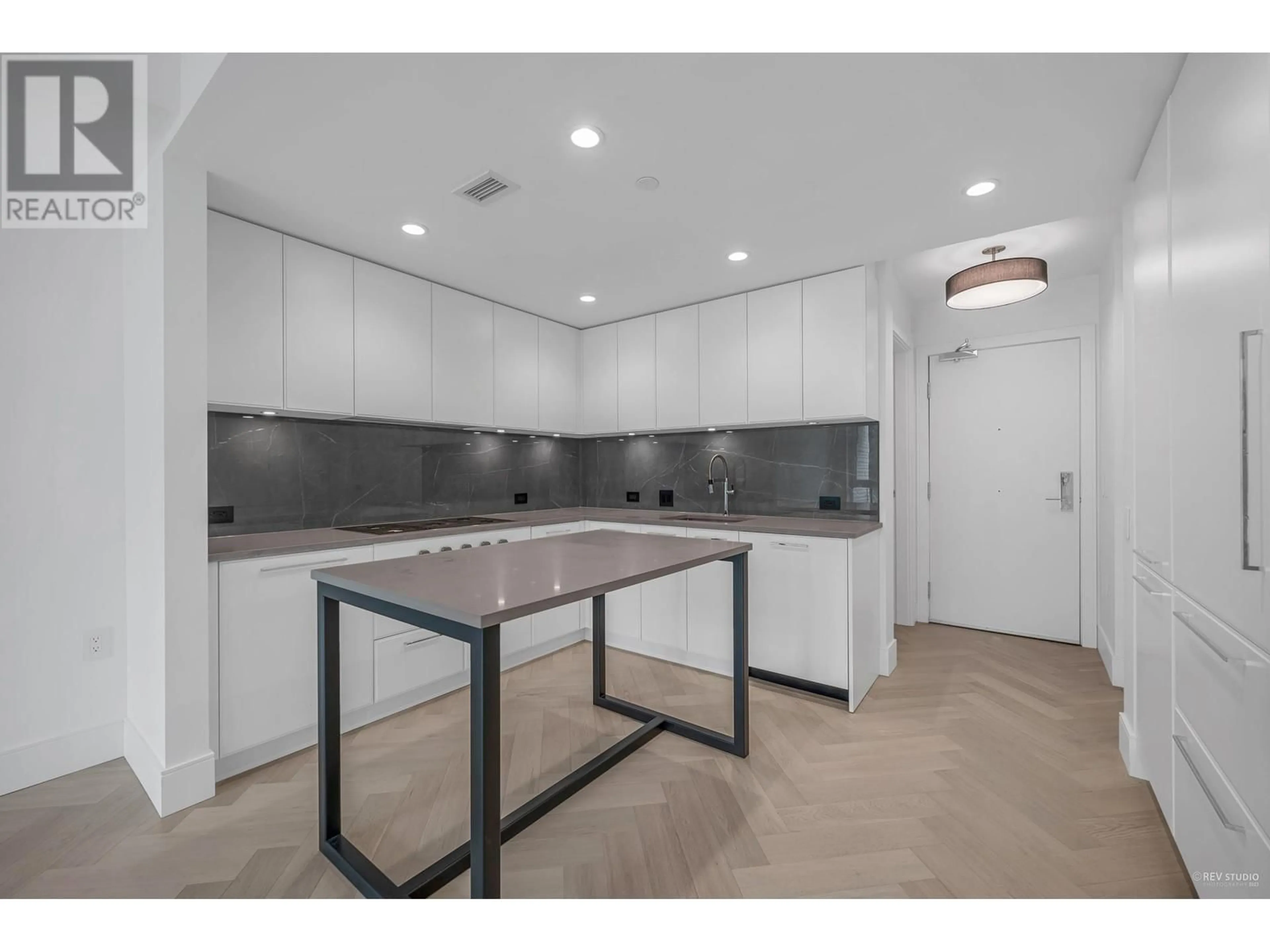 Standard kitchen, wood floors for 206 4675 CAMBIE STREET, Vancouver British Columbia V5Z0J7