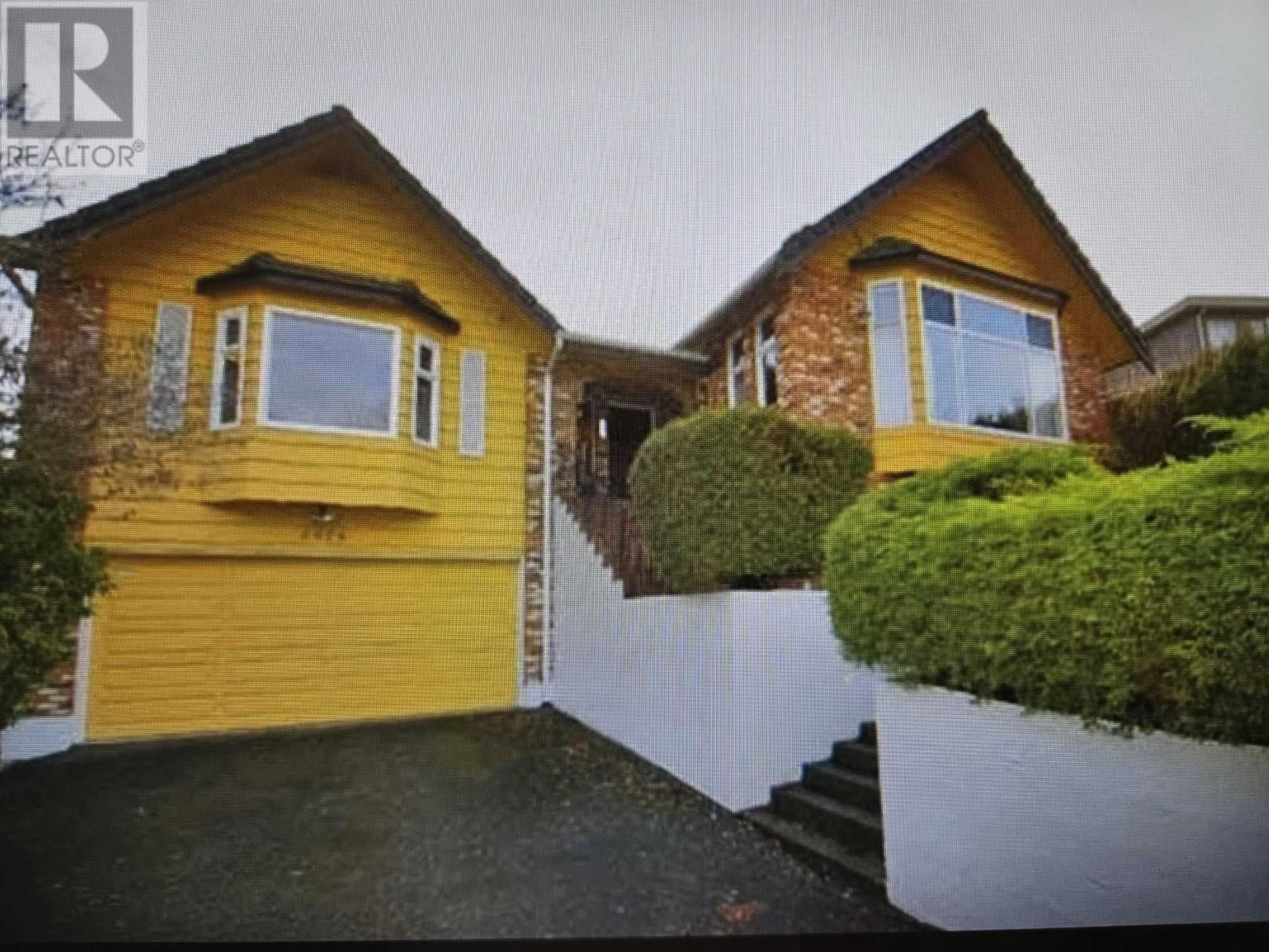 Frontside or backside of a home, cottage for 4976 BOND STREET, Burnaby British Columbia V5H2Y4