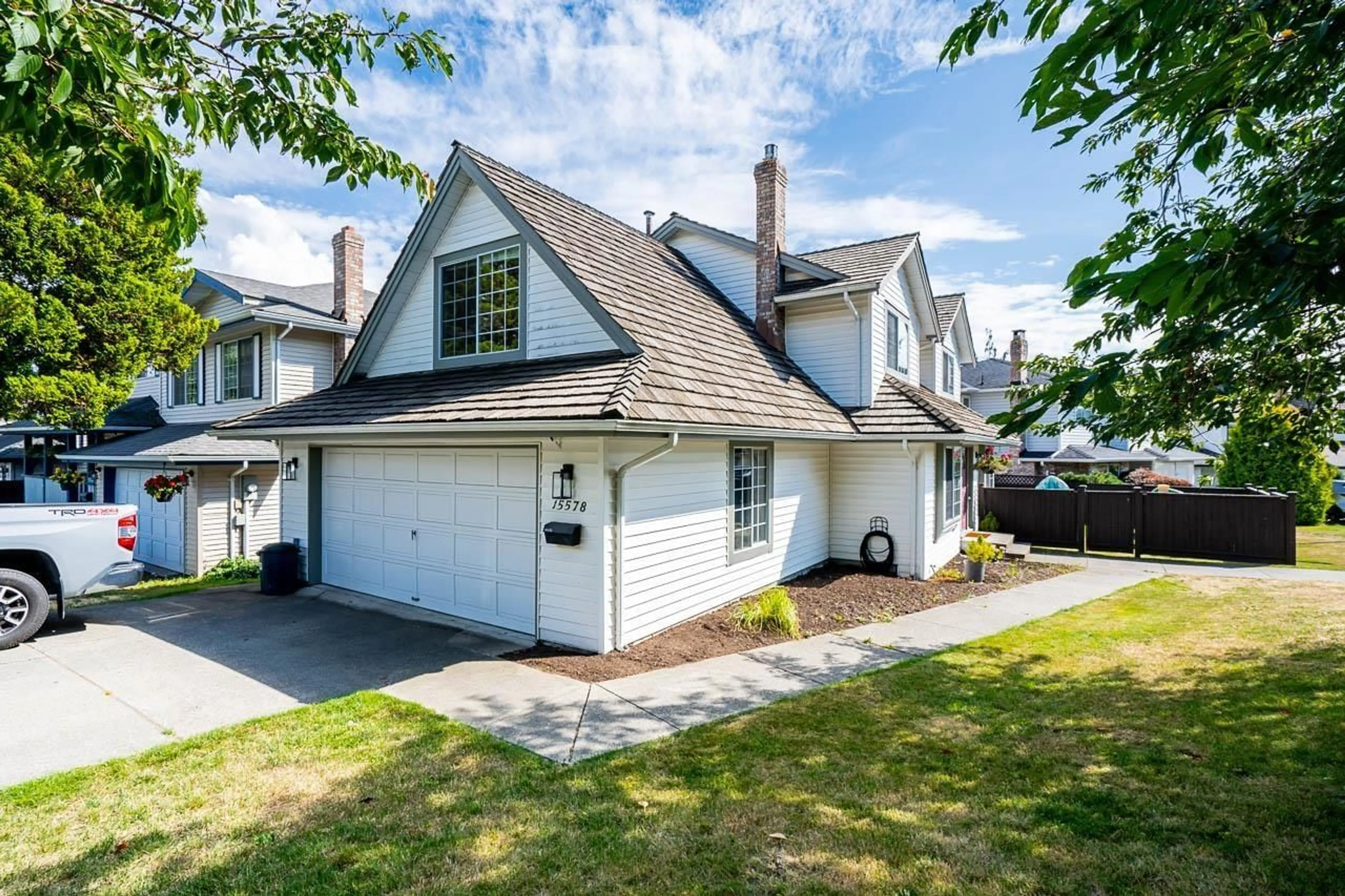 Frontside or backside of a home, cottage for 15578 ROPER AVENUE, White Rock British Columbia V4B2G5