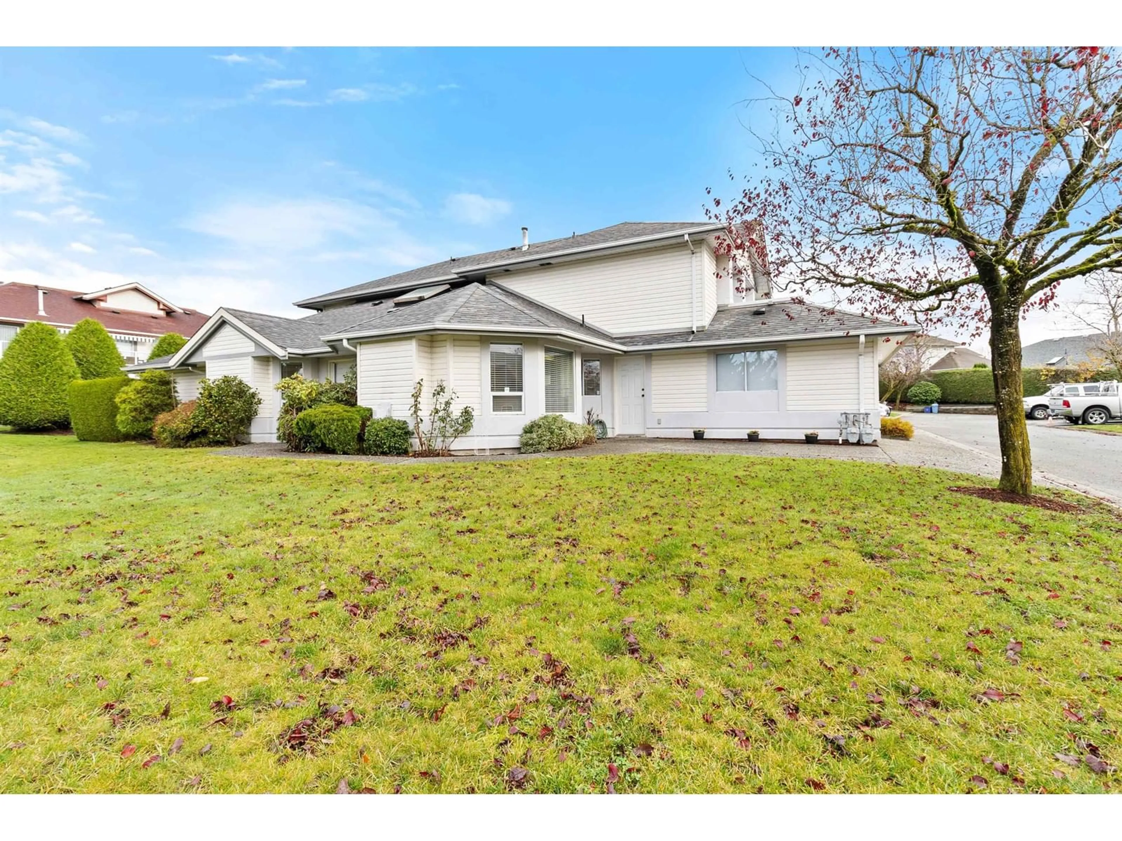 Frontside or backside of a home, the street view for 17 31406 UPPER MACLURE ROAD, Abbotsford British Columbia V2T5L8