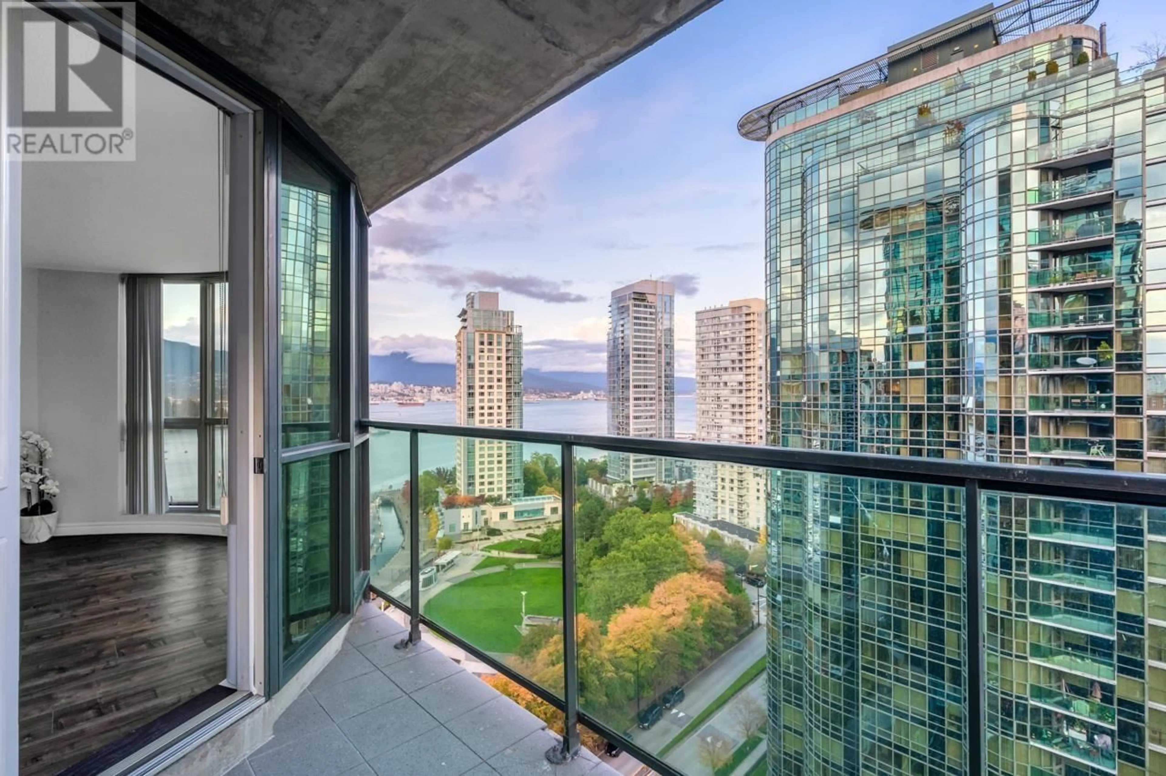 Living room, wood floors for 1806 588 BROUGHTON STREET, Vancouver British Columbia V6G3E3