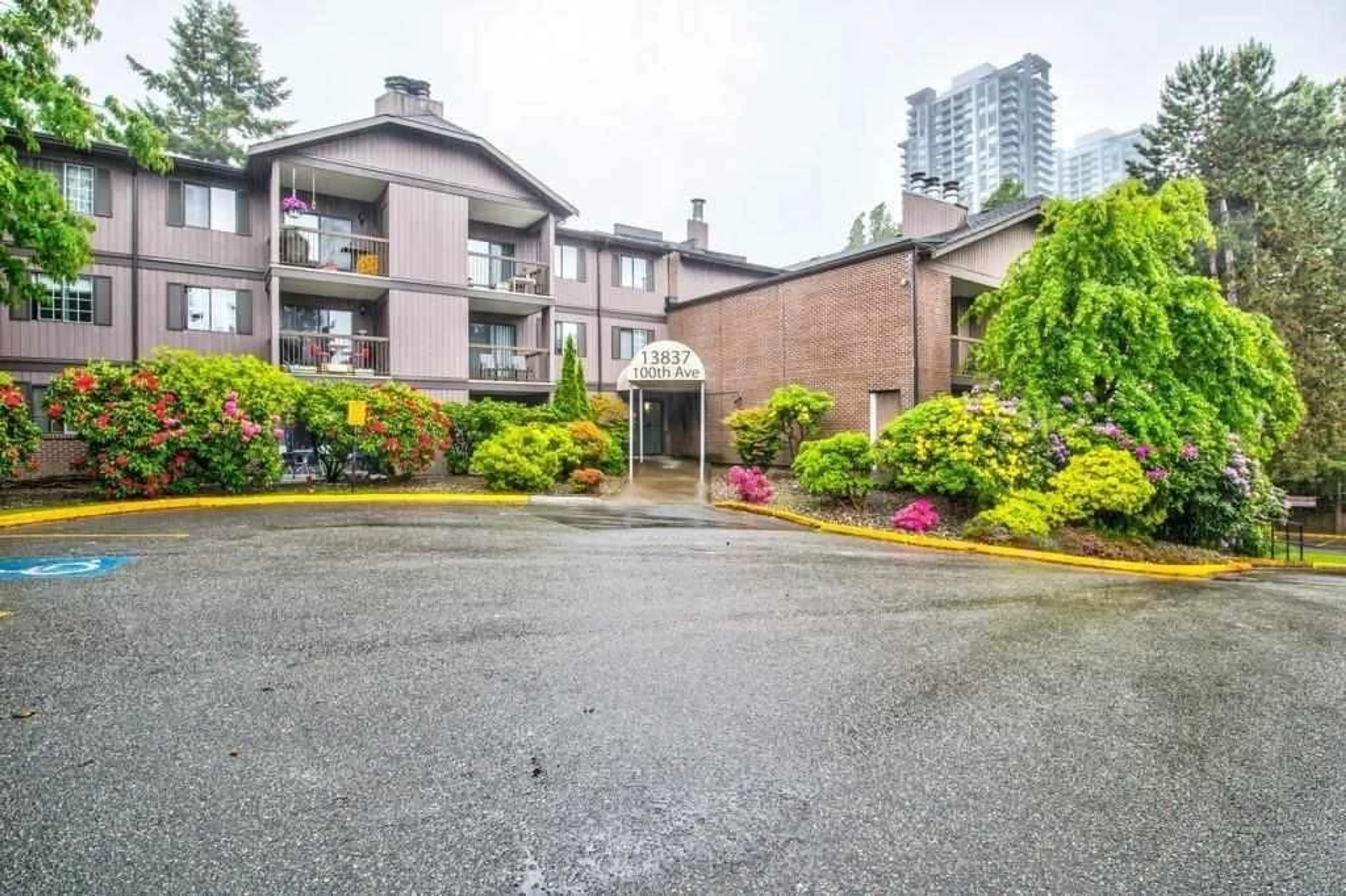 Patio, unknown for 1013 - 13837 100, Surrey British Columbia V3T5K9
