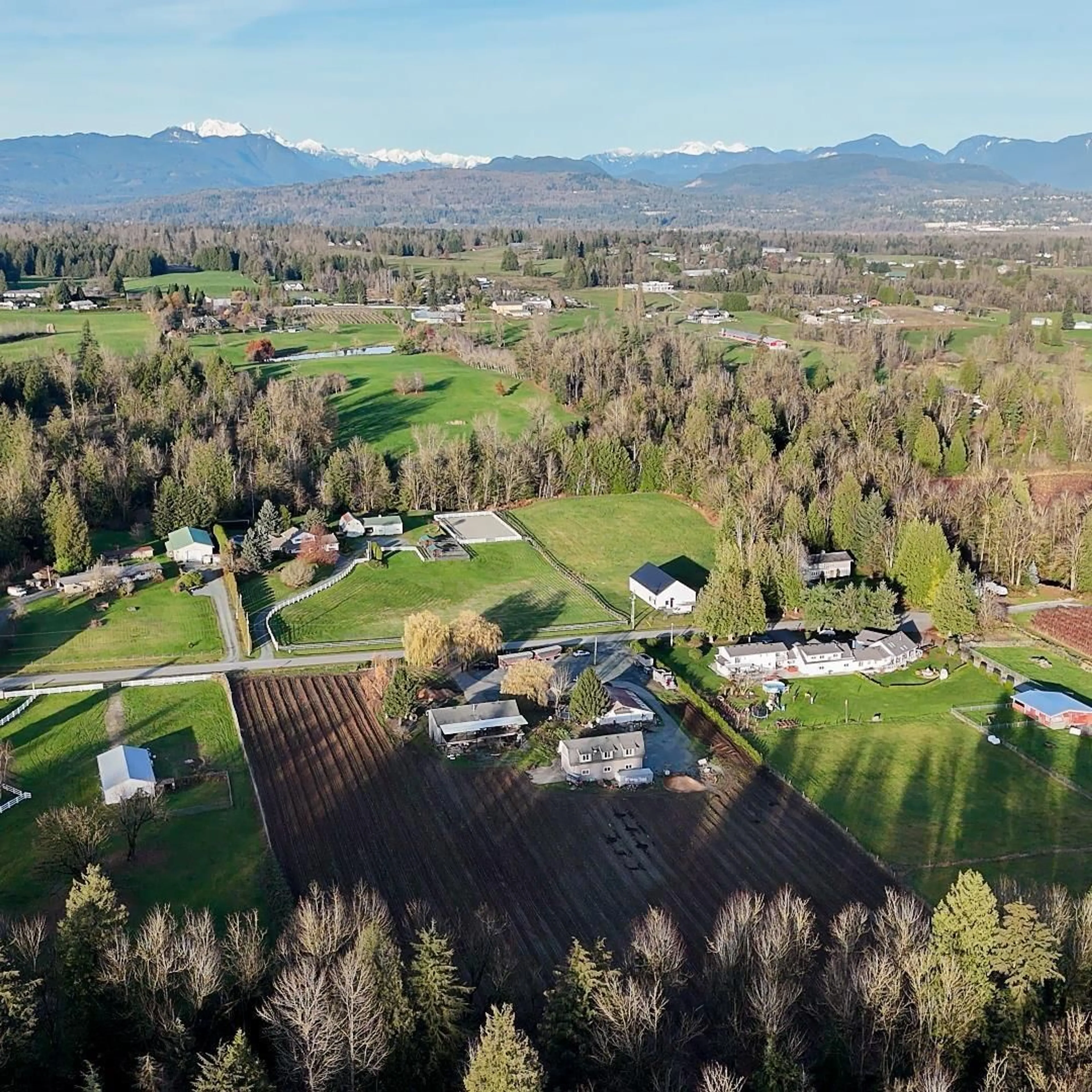 Frontside or backside of a home, mountain for 29914 GLENGARRRY AVENUE, Abbotsford British Columbia V4X1Z7