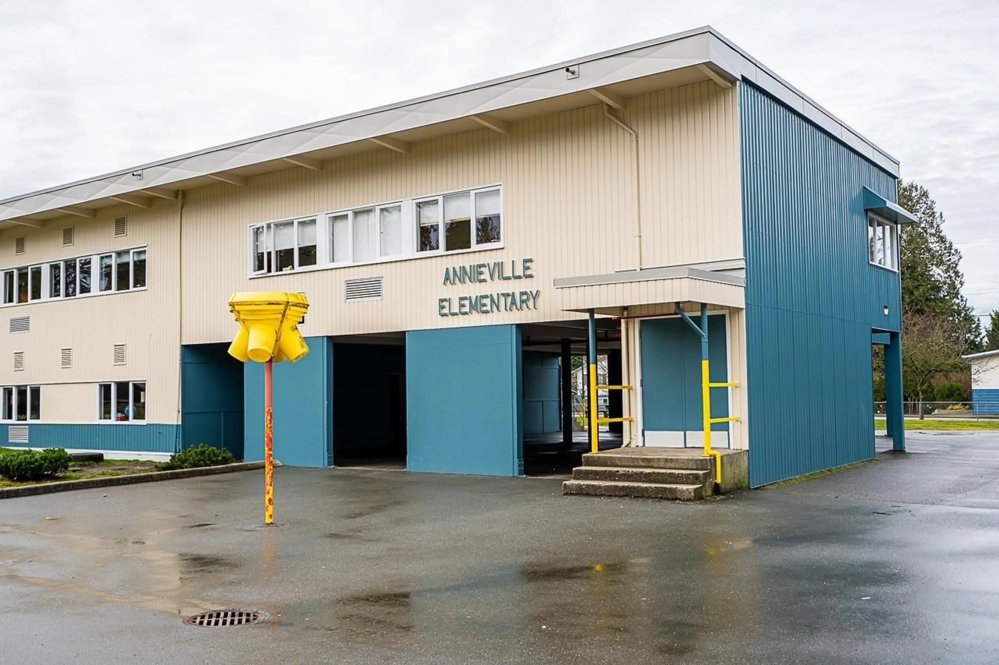 Indoor foyer for 1 11488 92 AVENUE, Delta British Columbia V4C3K7