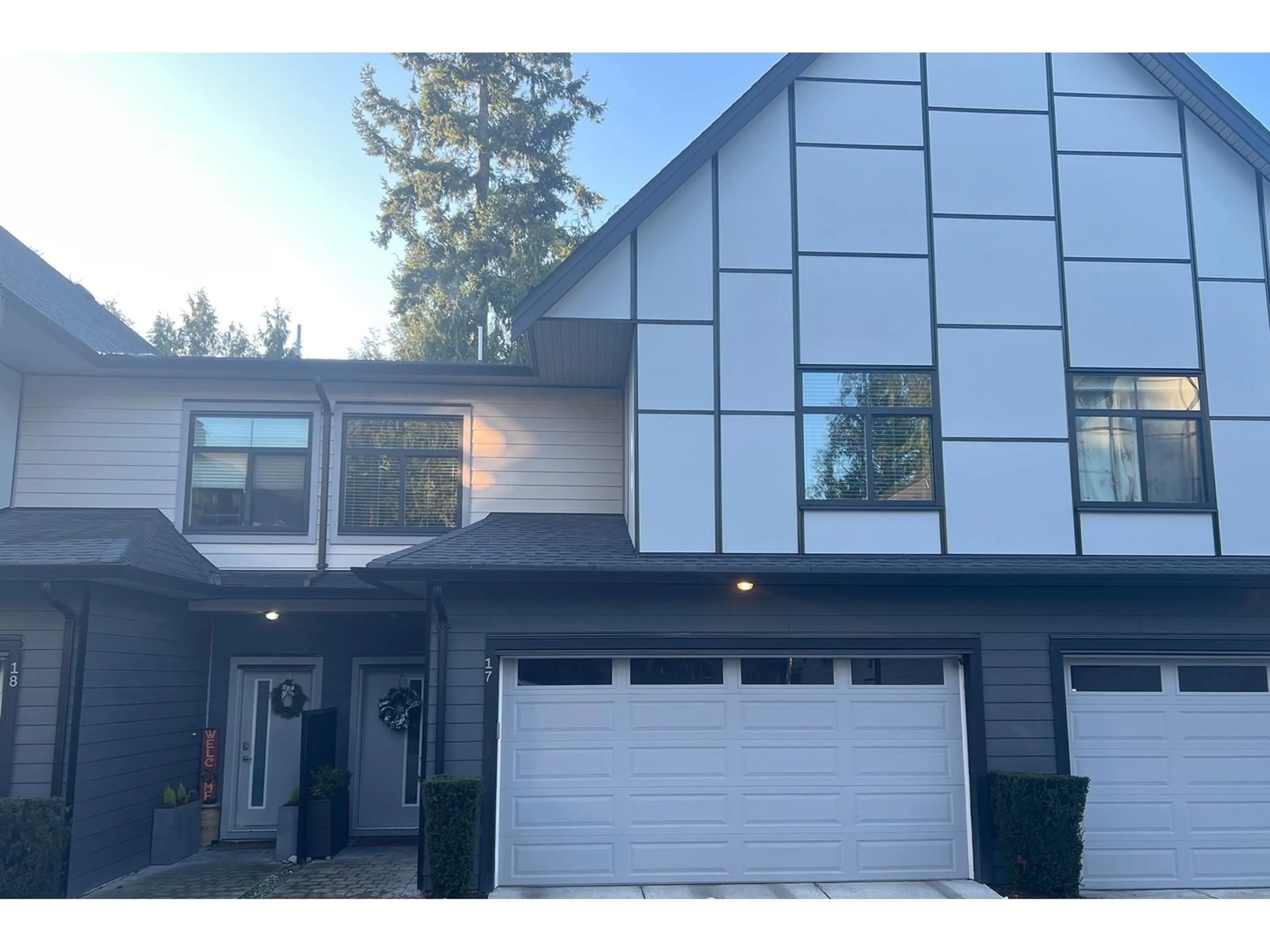 A pic from exterior of the house or condo, the front or back of building for 17 2427 164 STREET, Surrey British Columbia V3Z0R6